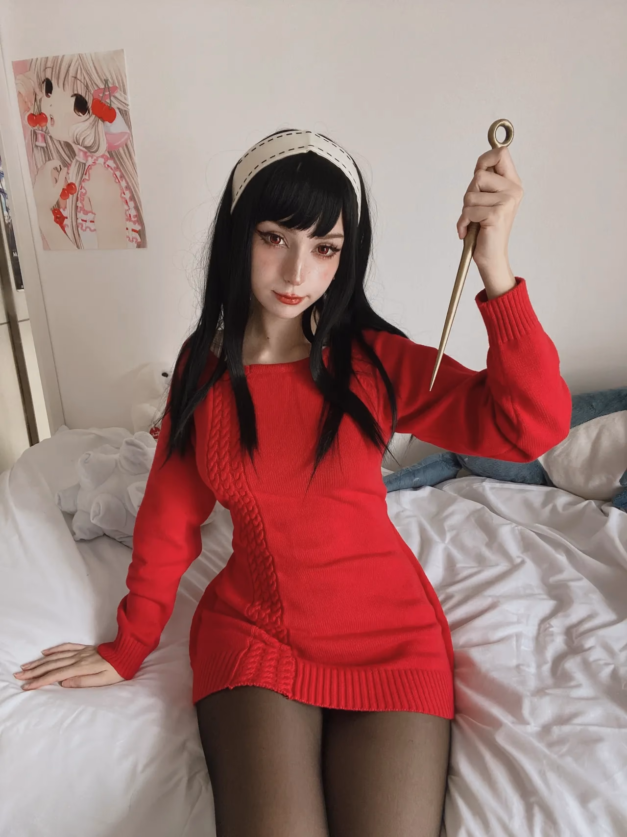 Himee.lily as Yor Forger — cosplay photo 46 of 95