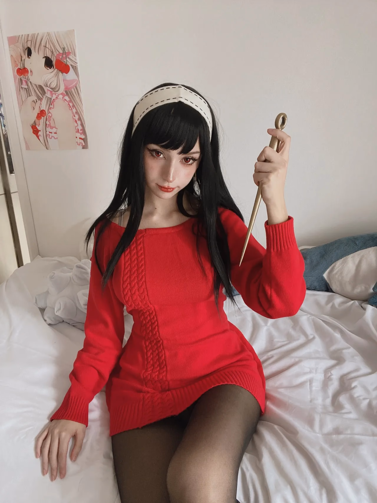 Himee.lily as Yor Forger — cosplay photo 48 of 95