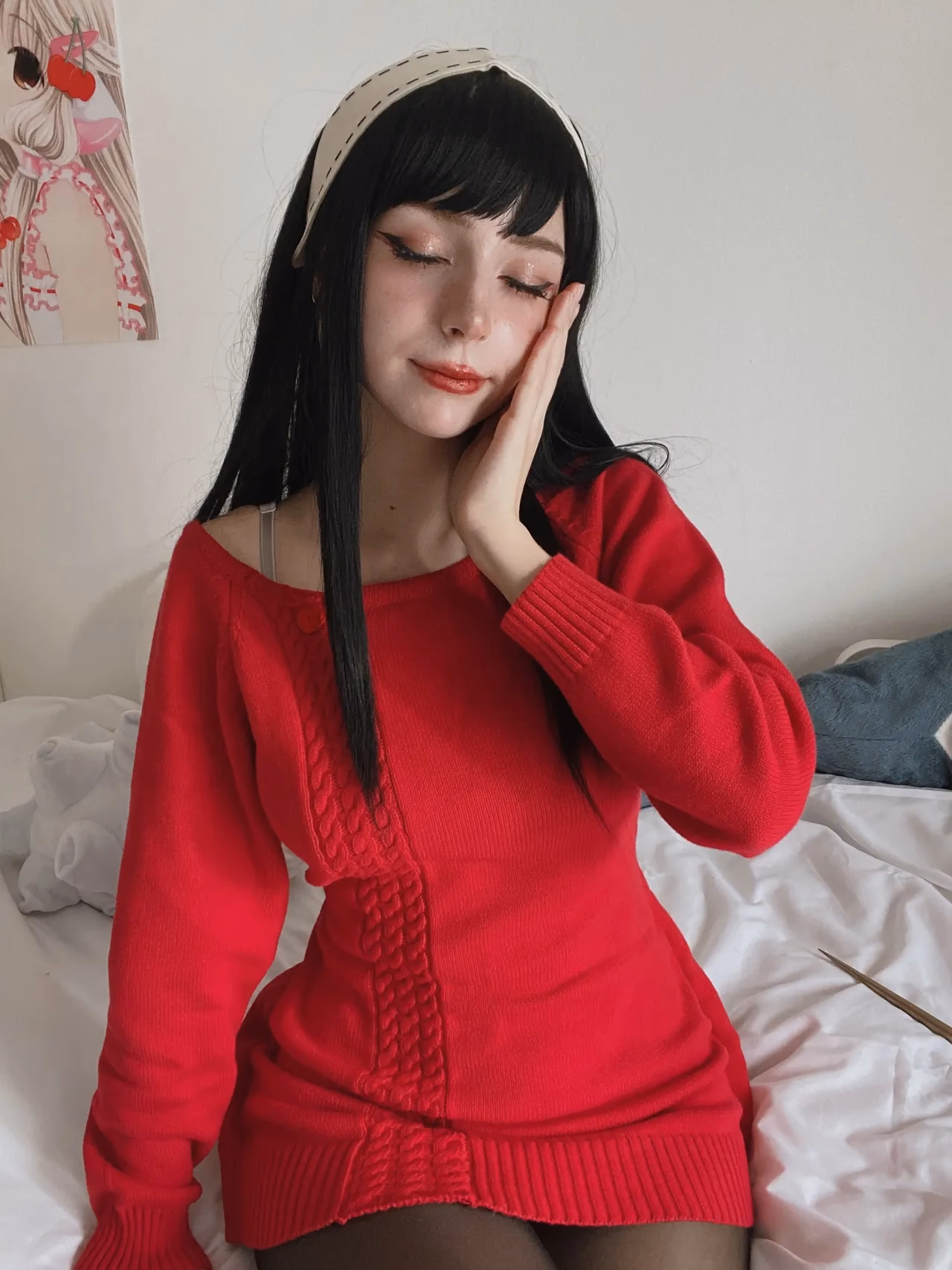 Himee.lily as Yor Forger — cosplay photo 51 of 95