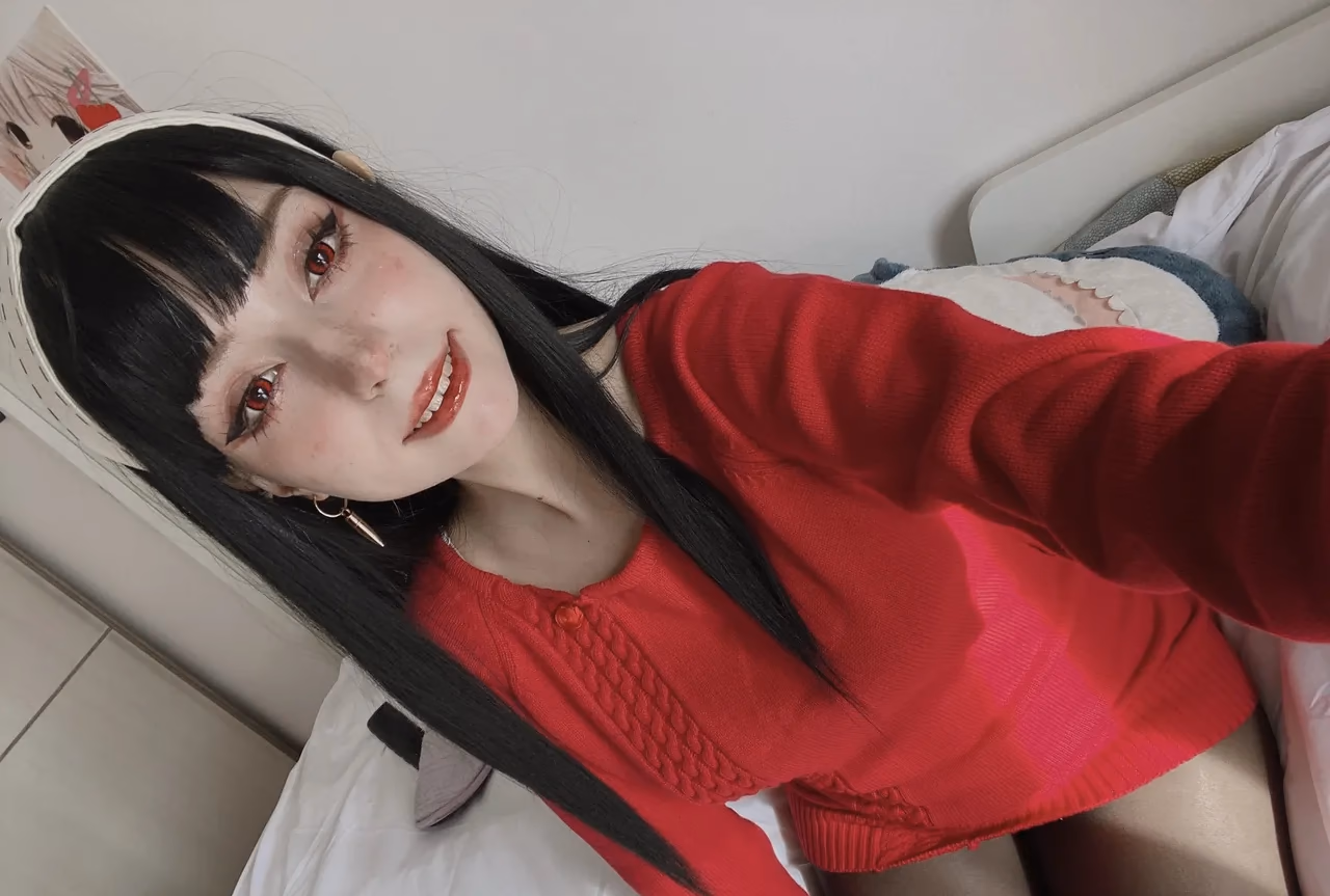 Himee.lily as Yor Forger — cosplay photo 7 of 95