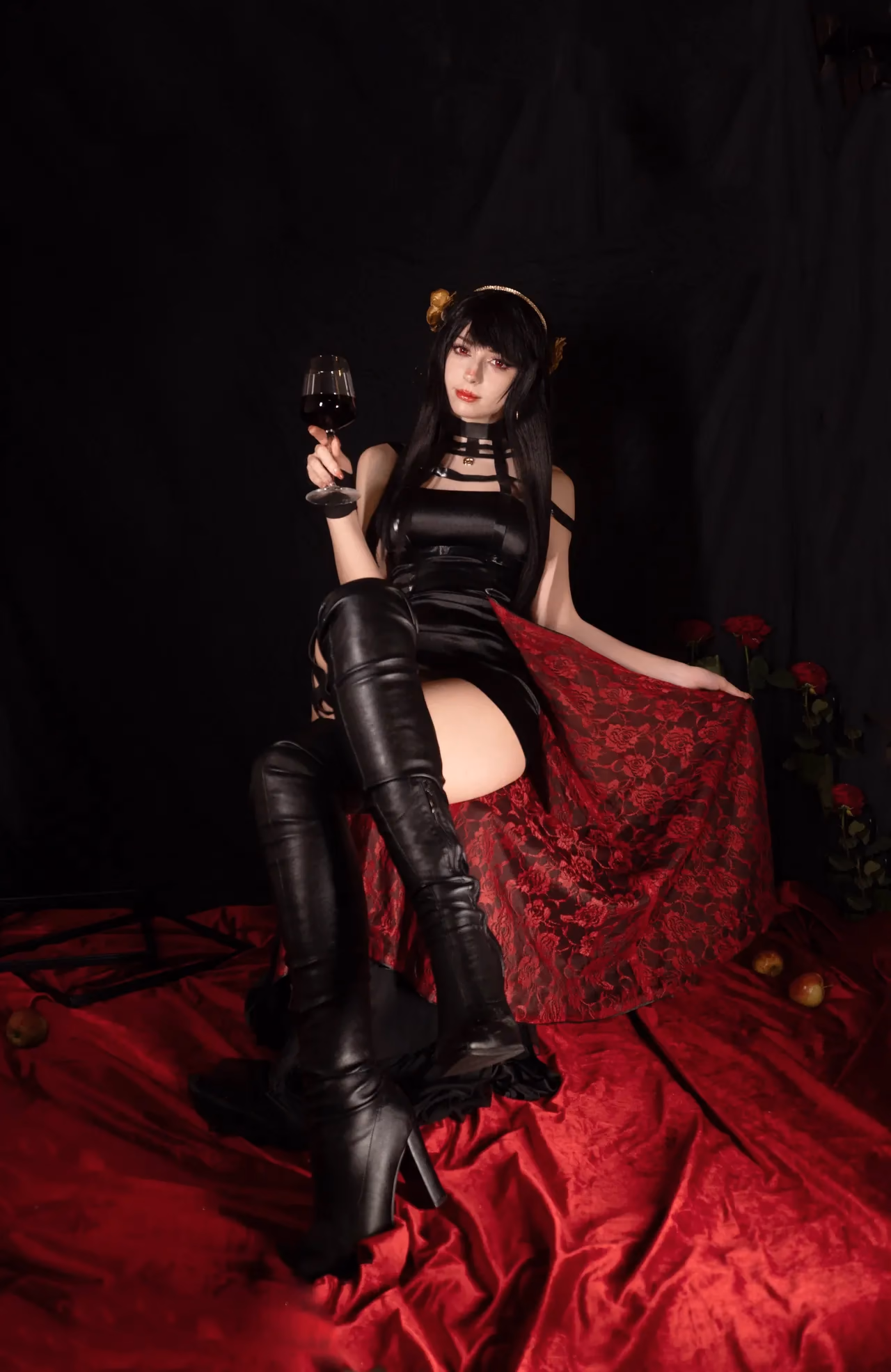 Himee.lily as Yor Forger — cosplay photo 30 of 50