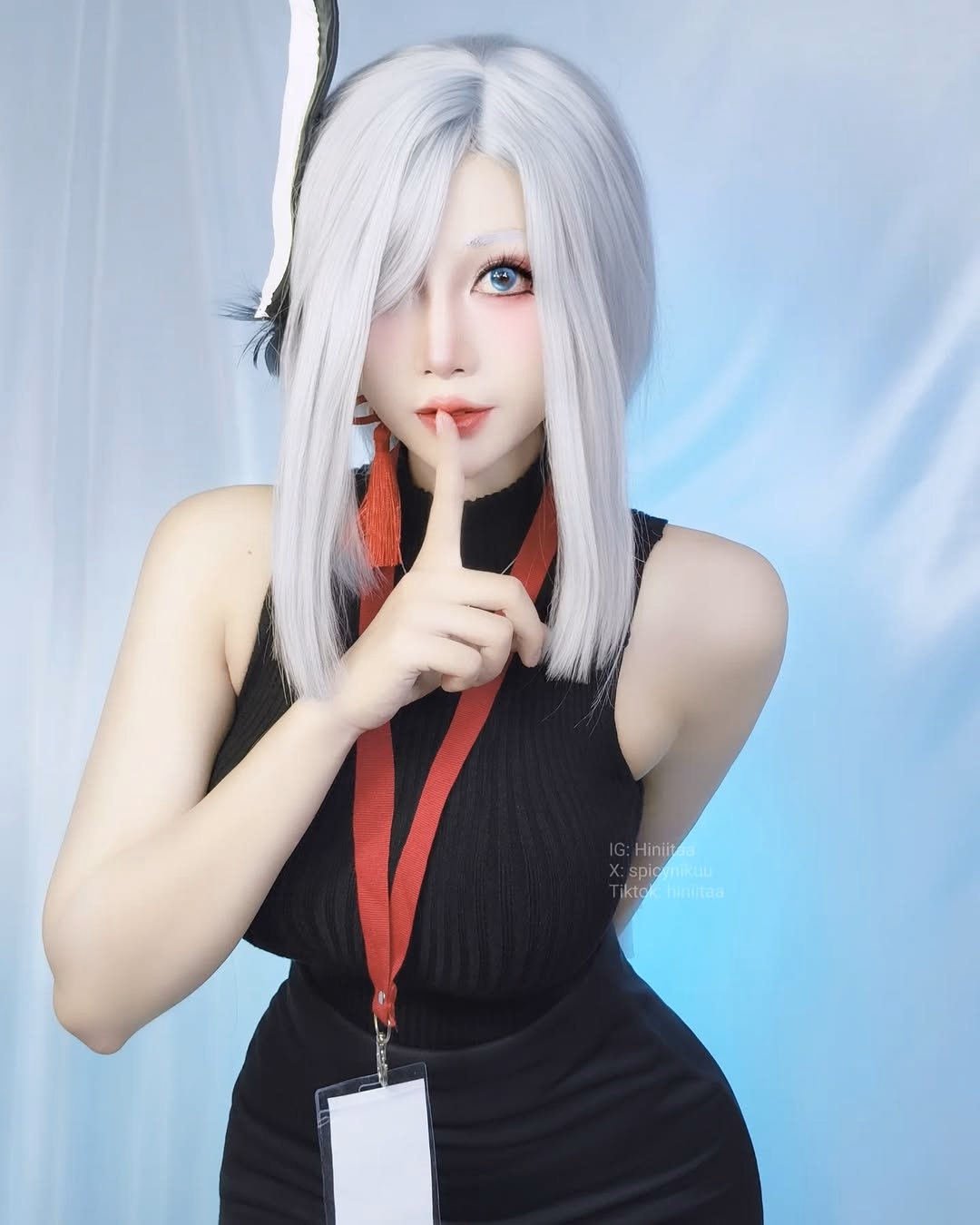 Hiniitaa as Shenhe — cosplay photo 7 of 11