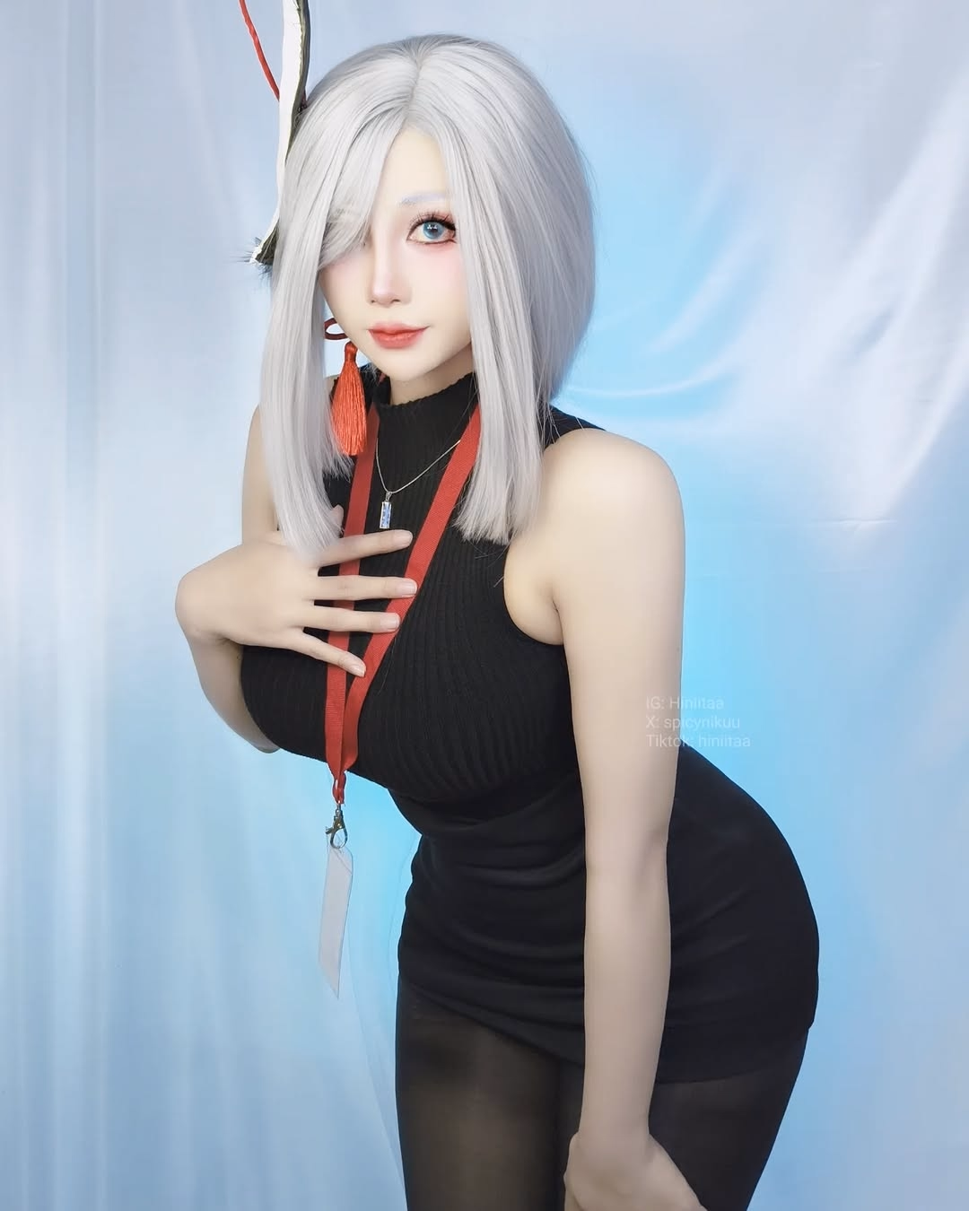Hiniitaa as Shenhe — cosplay photo 9 of 11