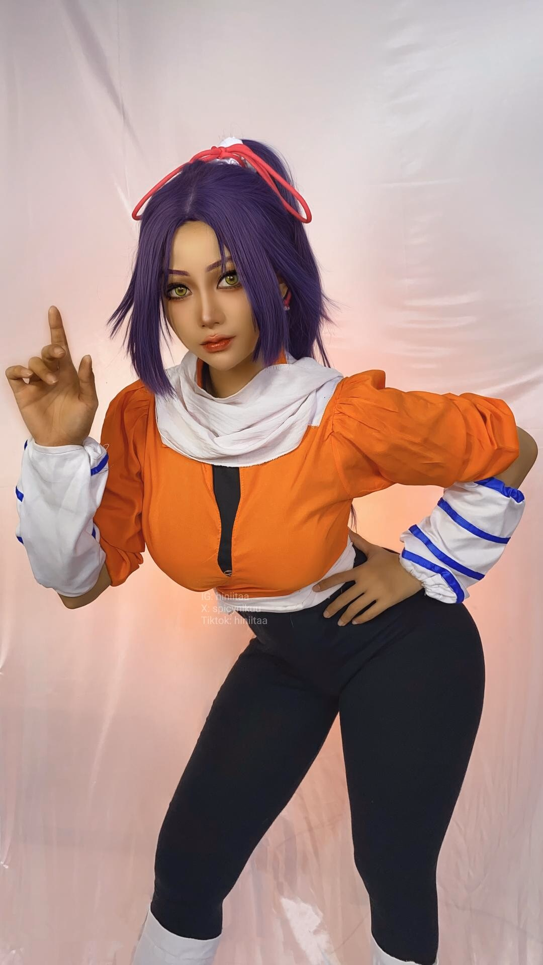 Hiniitaa as Yoruichi Shihoin — cosplay photo 2 of 6