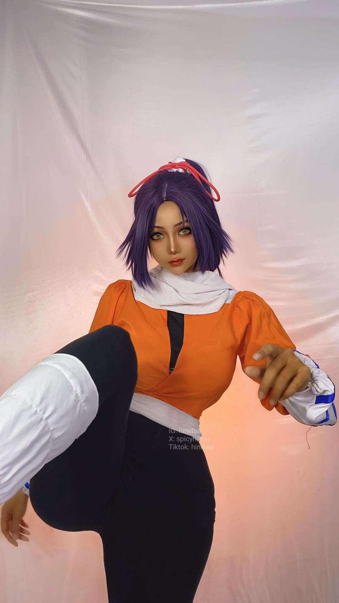 Hiniitaa as Yoruichi Shihoin — cosplay photo 3 of 6