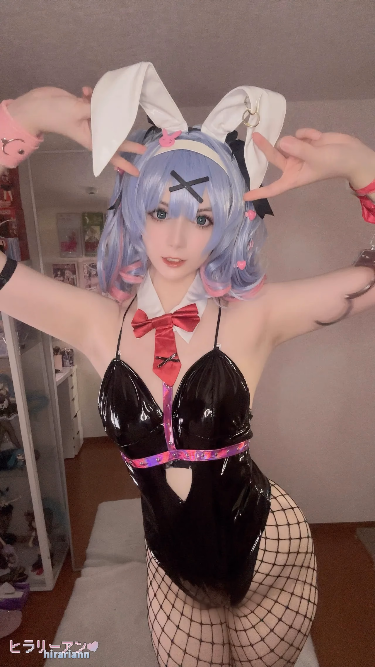 HirariAnn as Hatsune Miku — cosplay photo 123 of 222