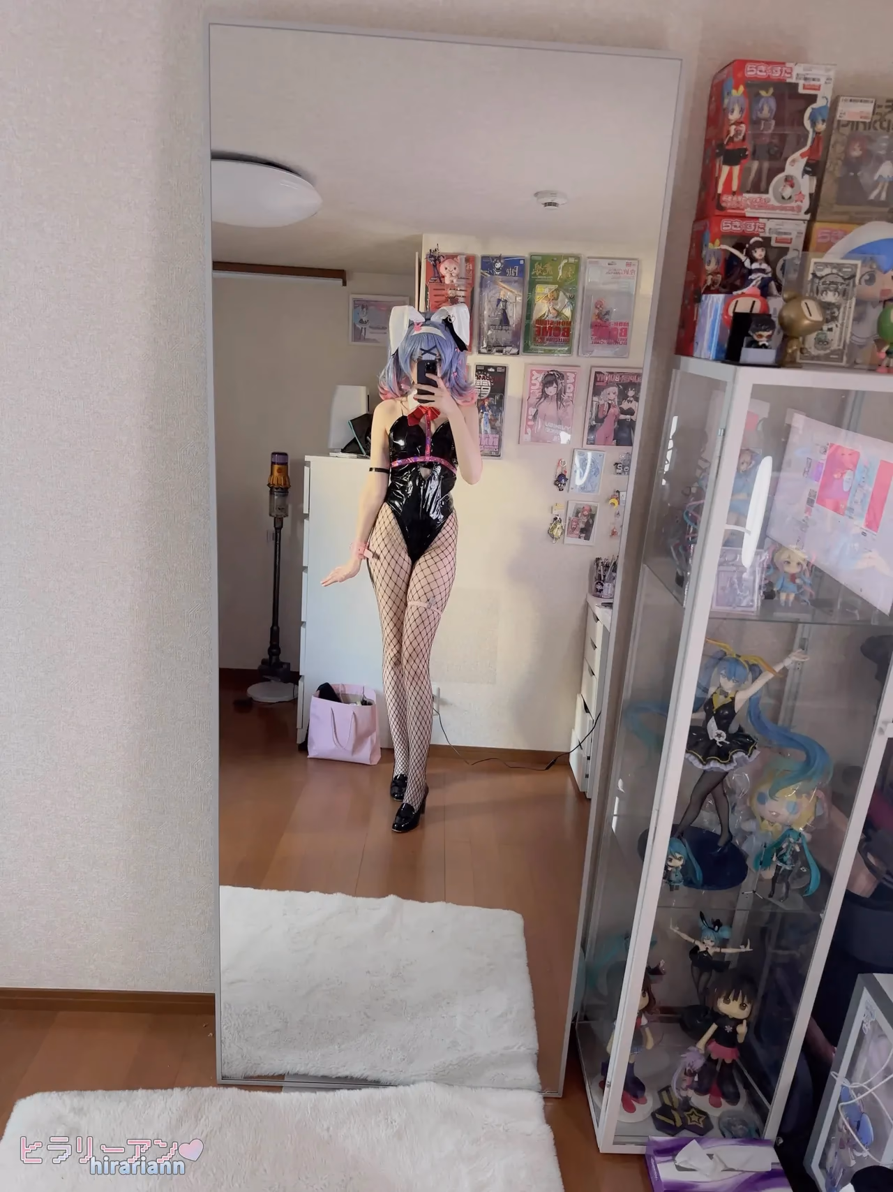 HirariAnn as Hatsune Miku — cosplay photo 130 of 222