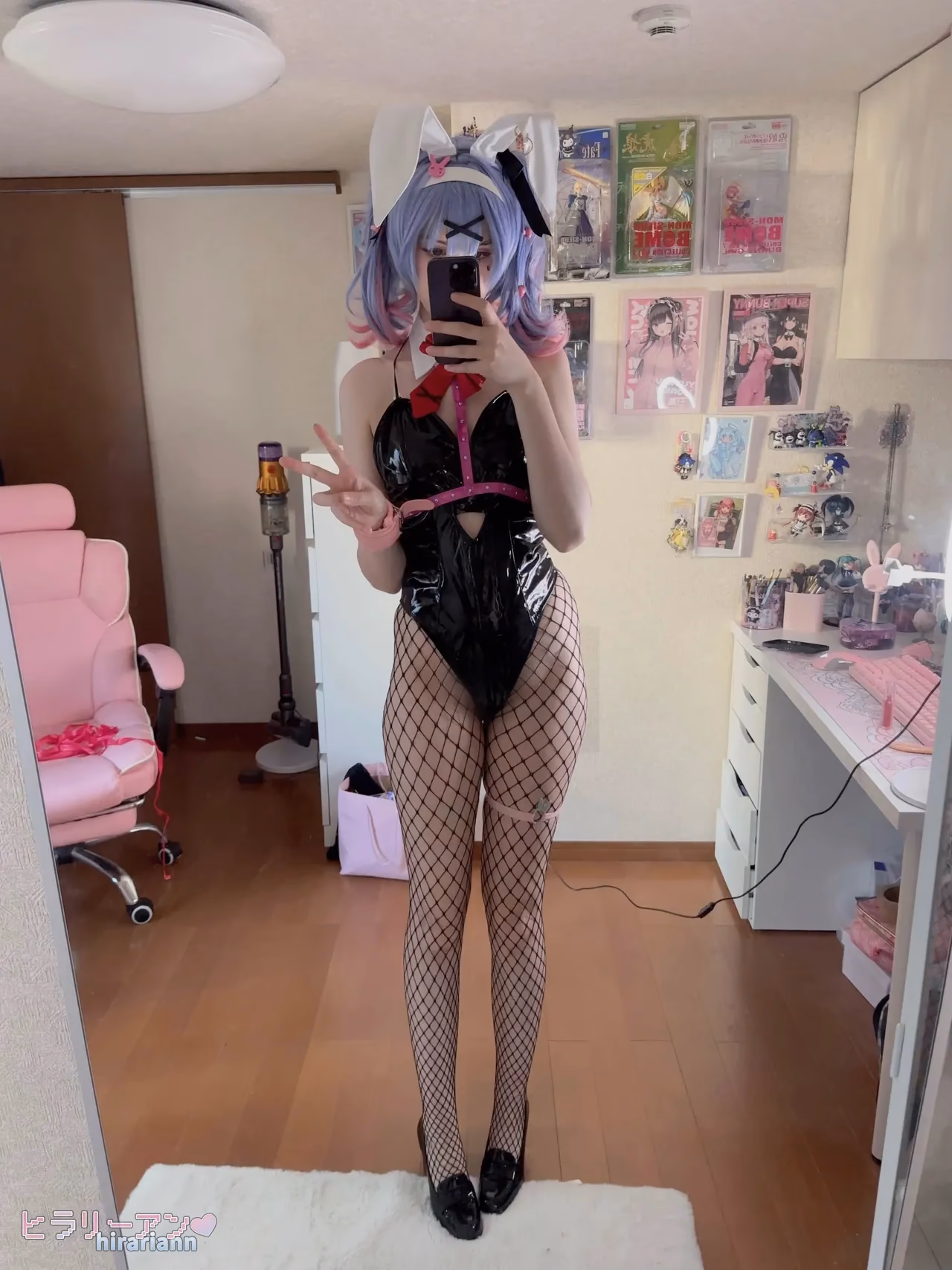 HirariAnn as Hatsune Miku — cosplay photo 132 of 222