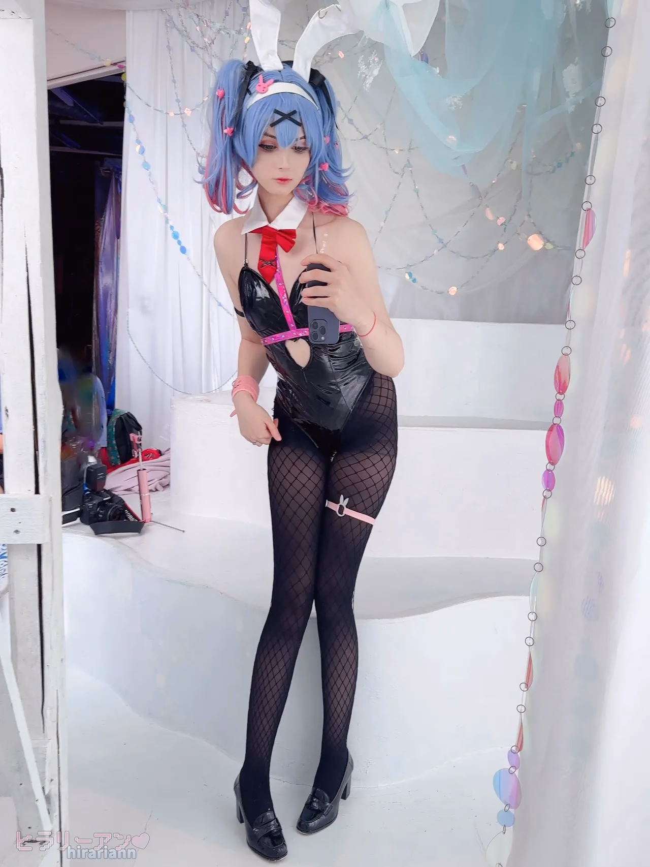 HirariAnn as Hatsune Miku — cosplay photo 157 of 222