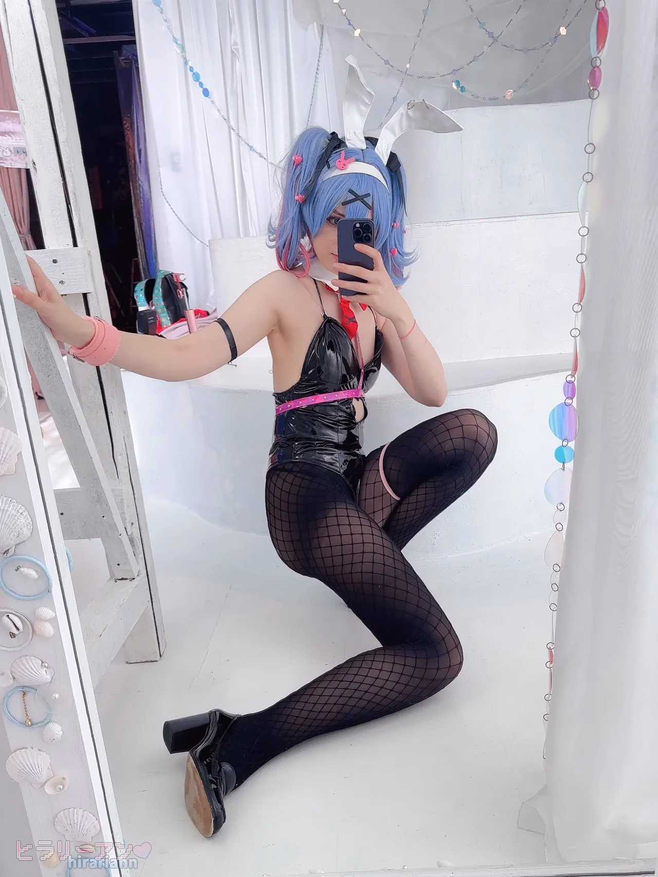 HirariAnn as Hatsune Miku — cosplay photo 169 of 222