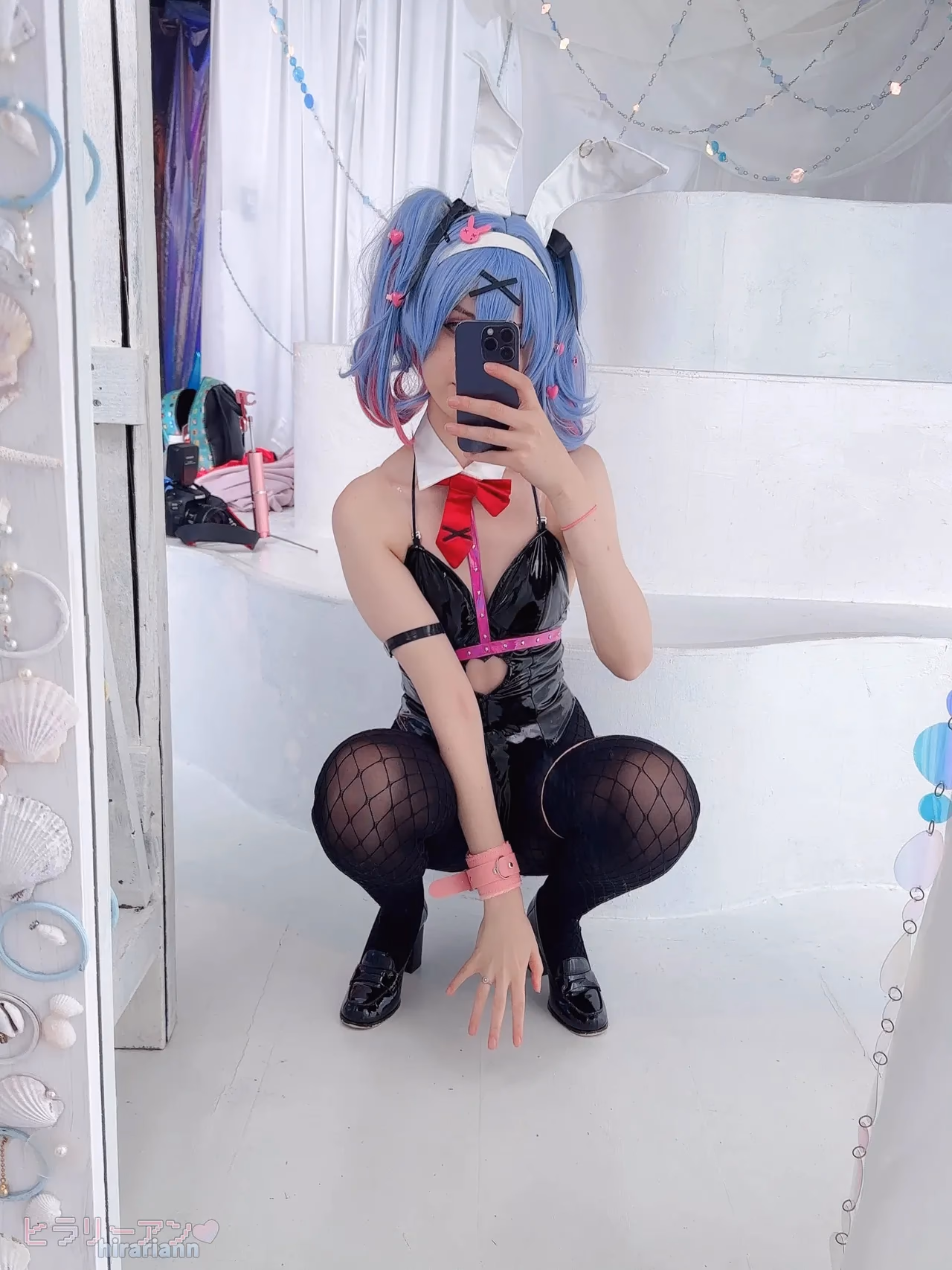 HirariAnn as Hatsune Miku — cosplay photo 173 of 222