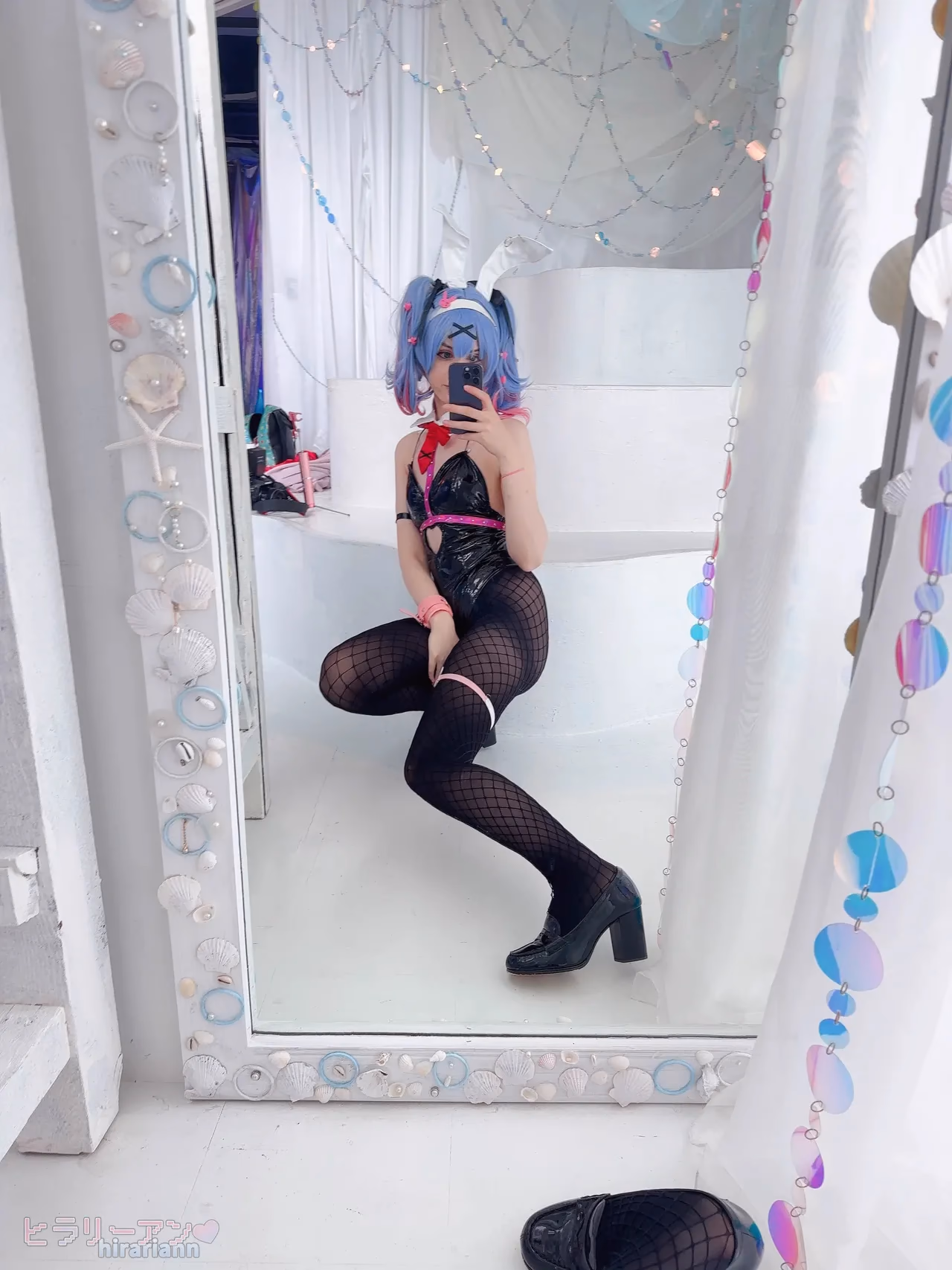 HirariAnn as Hatsune Miku — cosplay photo 176 of 222
