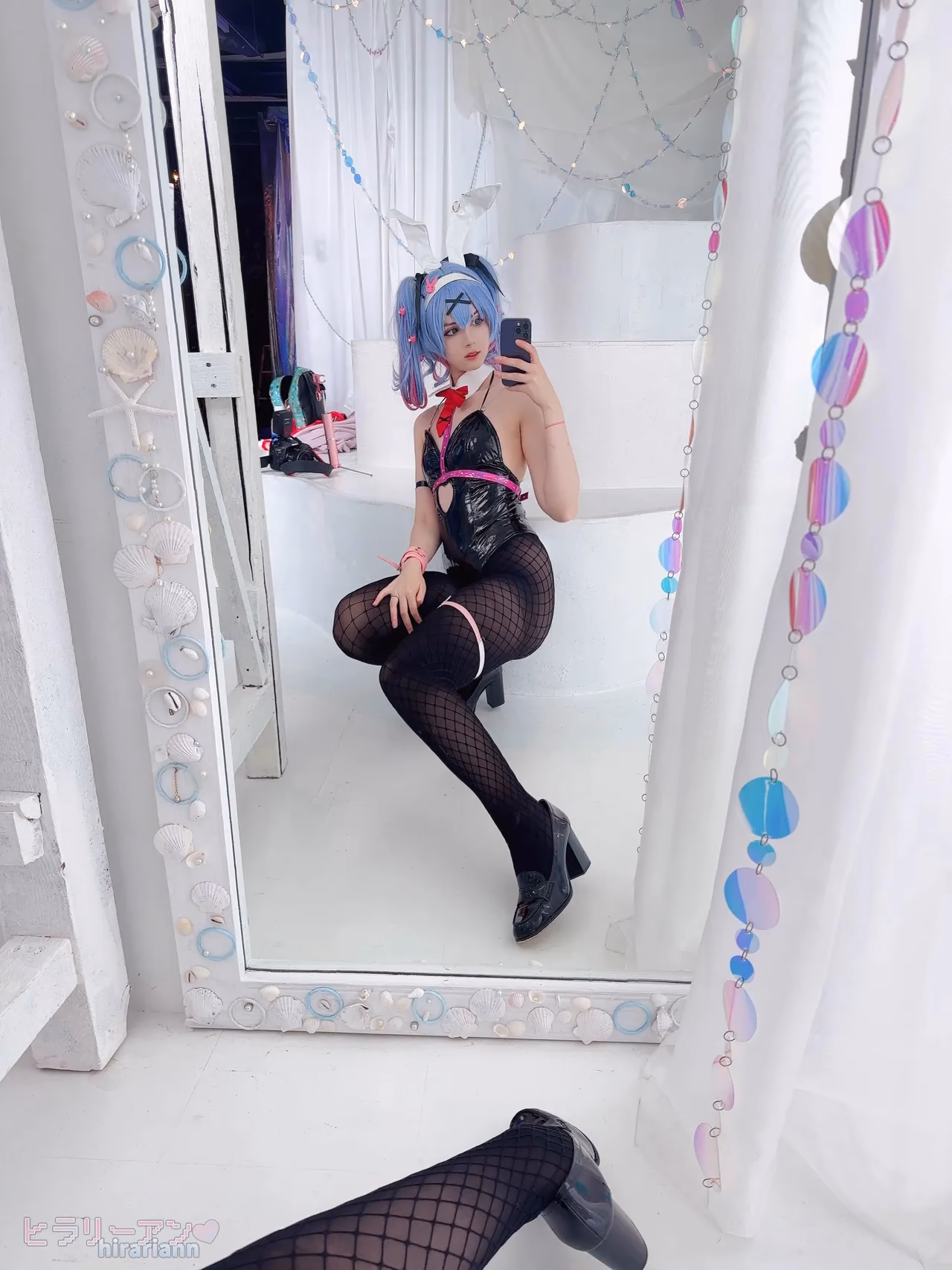 HirariAnn as Hatsune Miku — cosplay photo 181 of 222