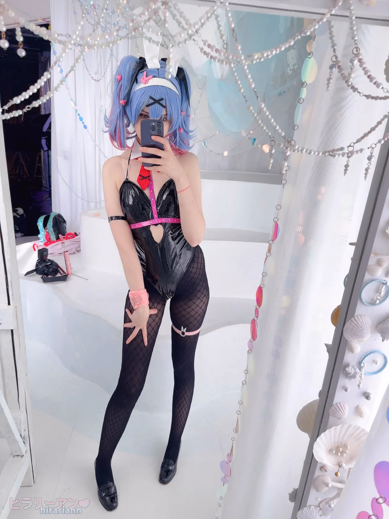 HirariAnn as Hatsune Miku — cosplay photo 194 of 222