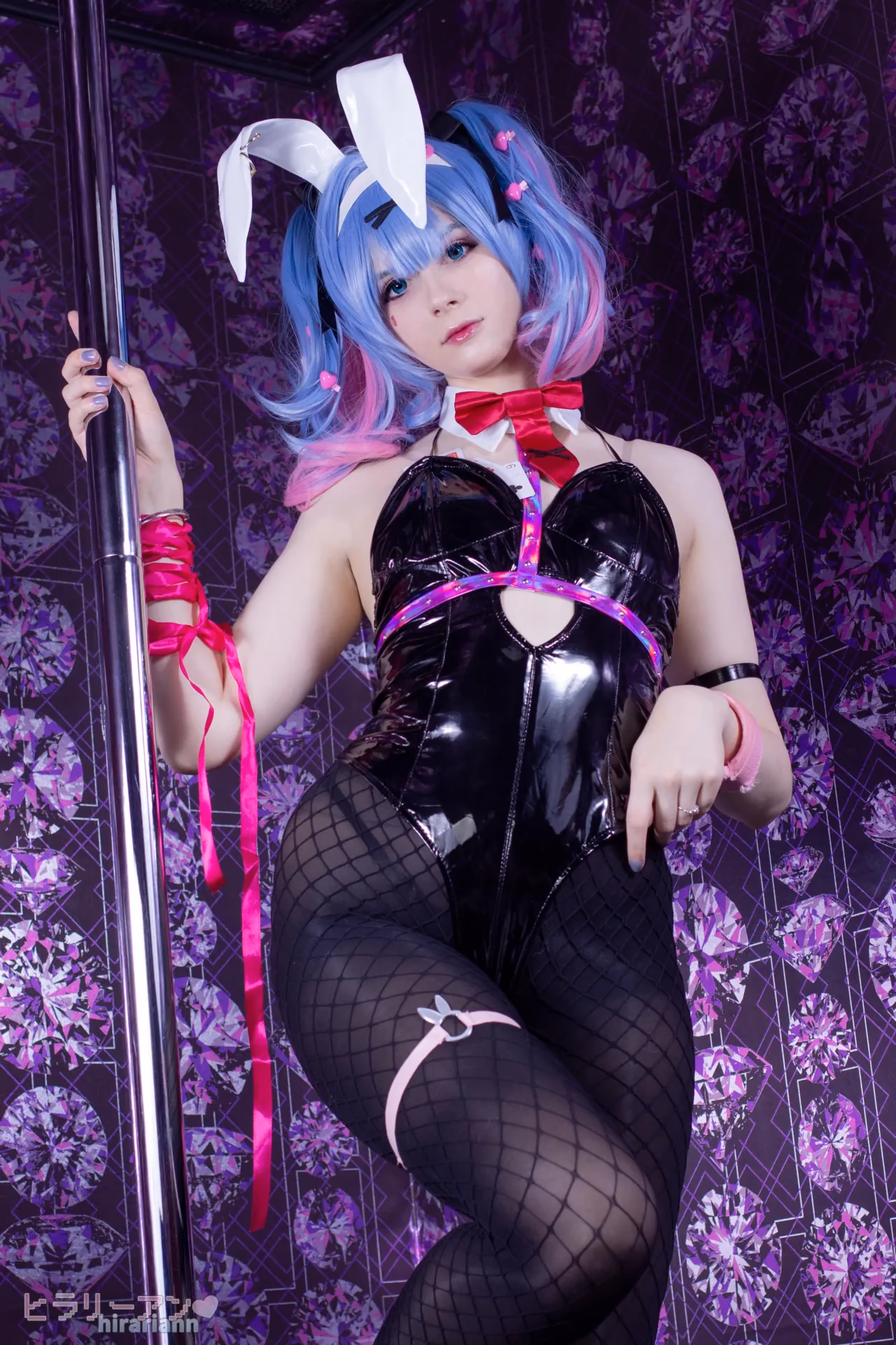 HirariAnn as Hatsune Miku — cosplay photo 44 of 222