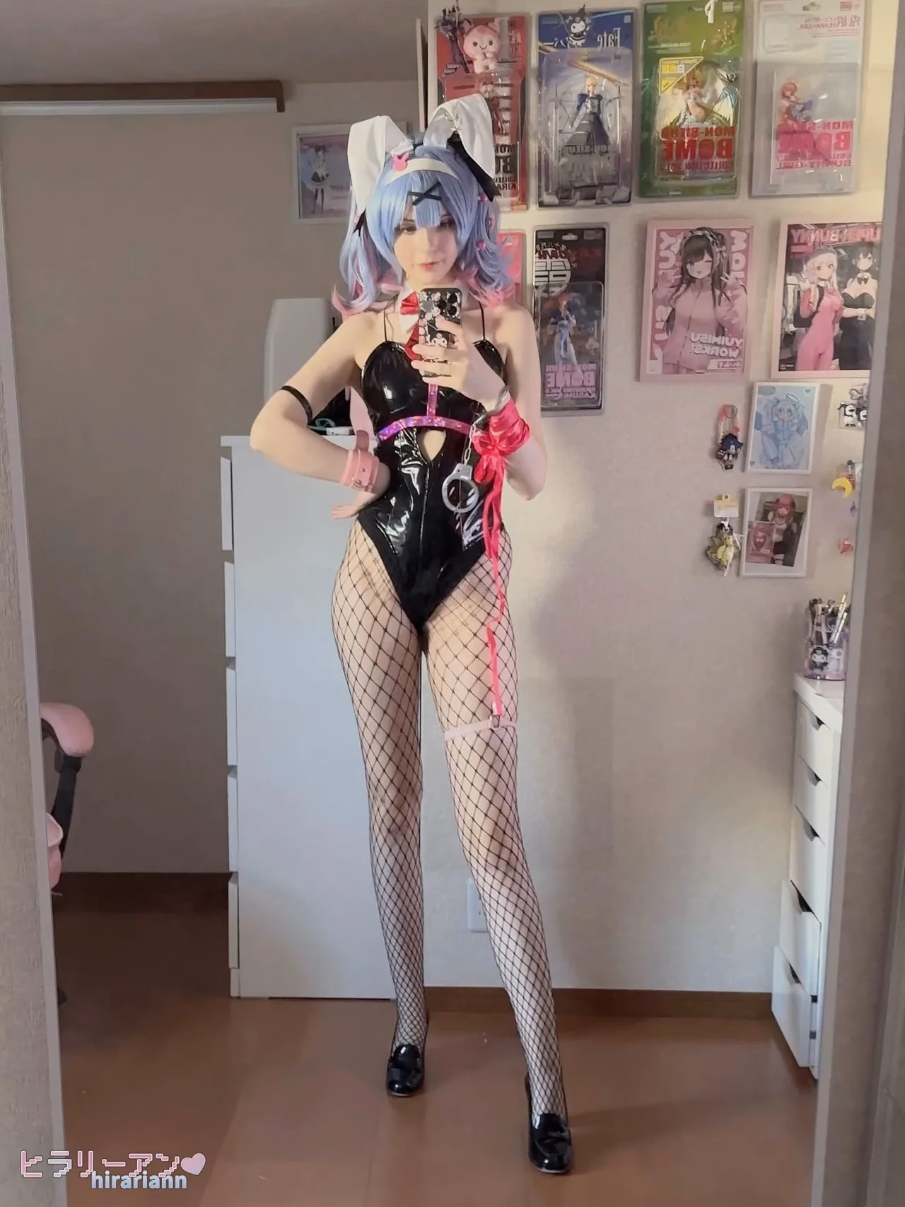 HirariAnn as Hatsune Miku — cosplay photo 85 of 222