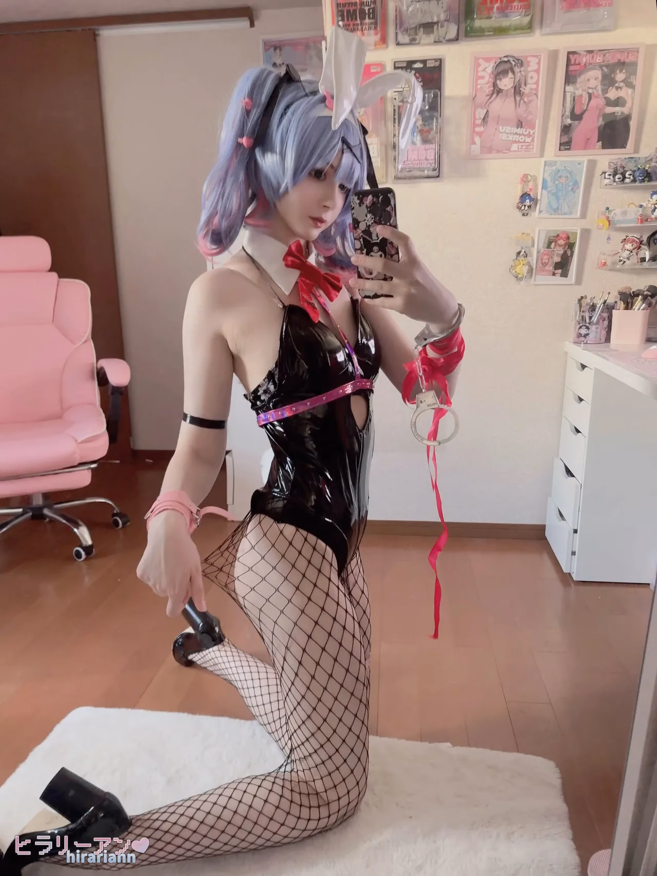 HirariAnn as Hatsune Miku — cosplay photo 97 of 222