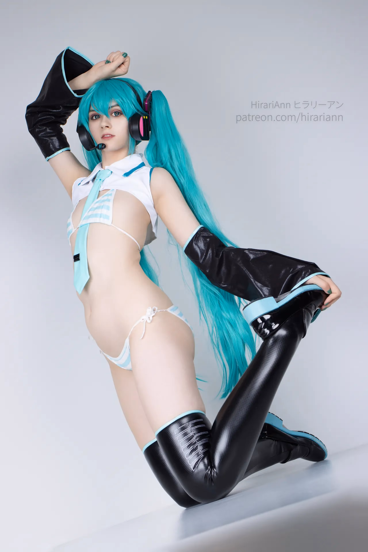 HirariAnn as Hatsune Miku — cosplay photo 107 of 115