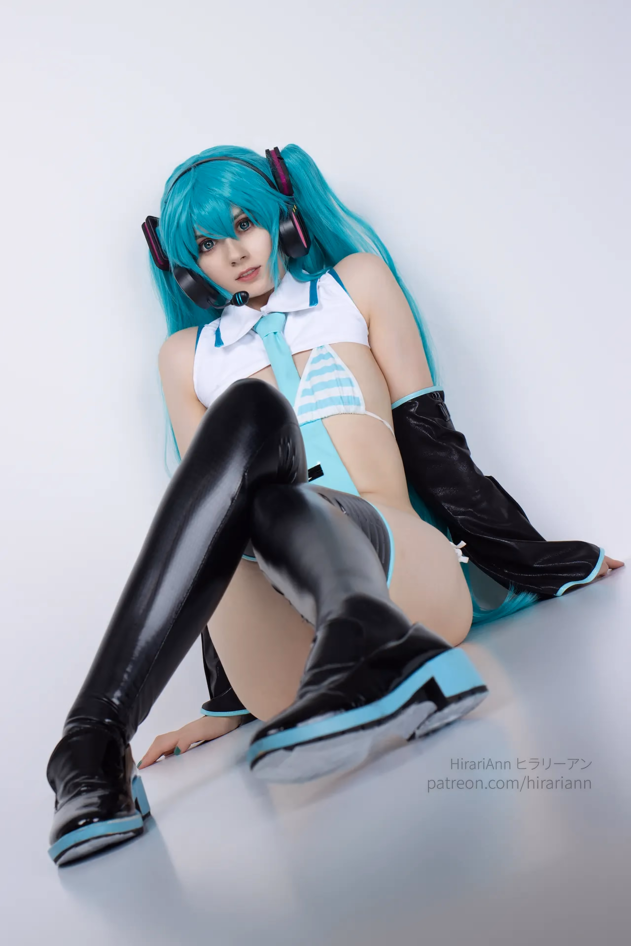 HirariAnn as Hatsune Miku — cosplay photo 115 of 115