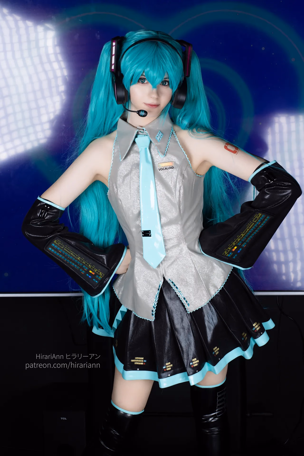 HirariAnn as Hatsune Miku — cosplay photo 4 of 115