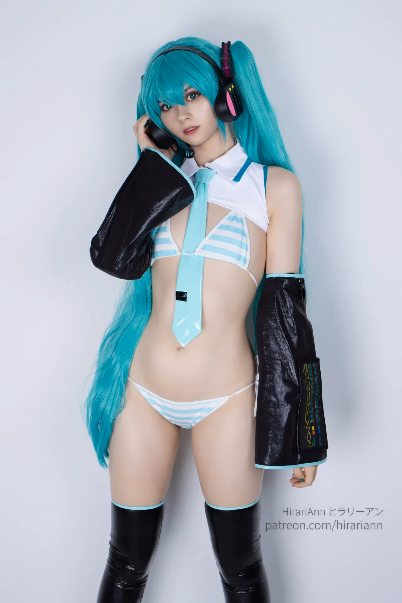 HirariAnn as Hatsune Miku — cosplay photo 68 of 115