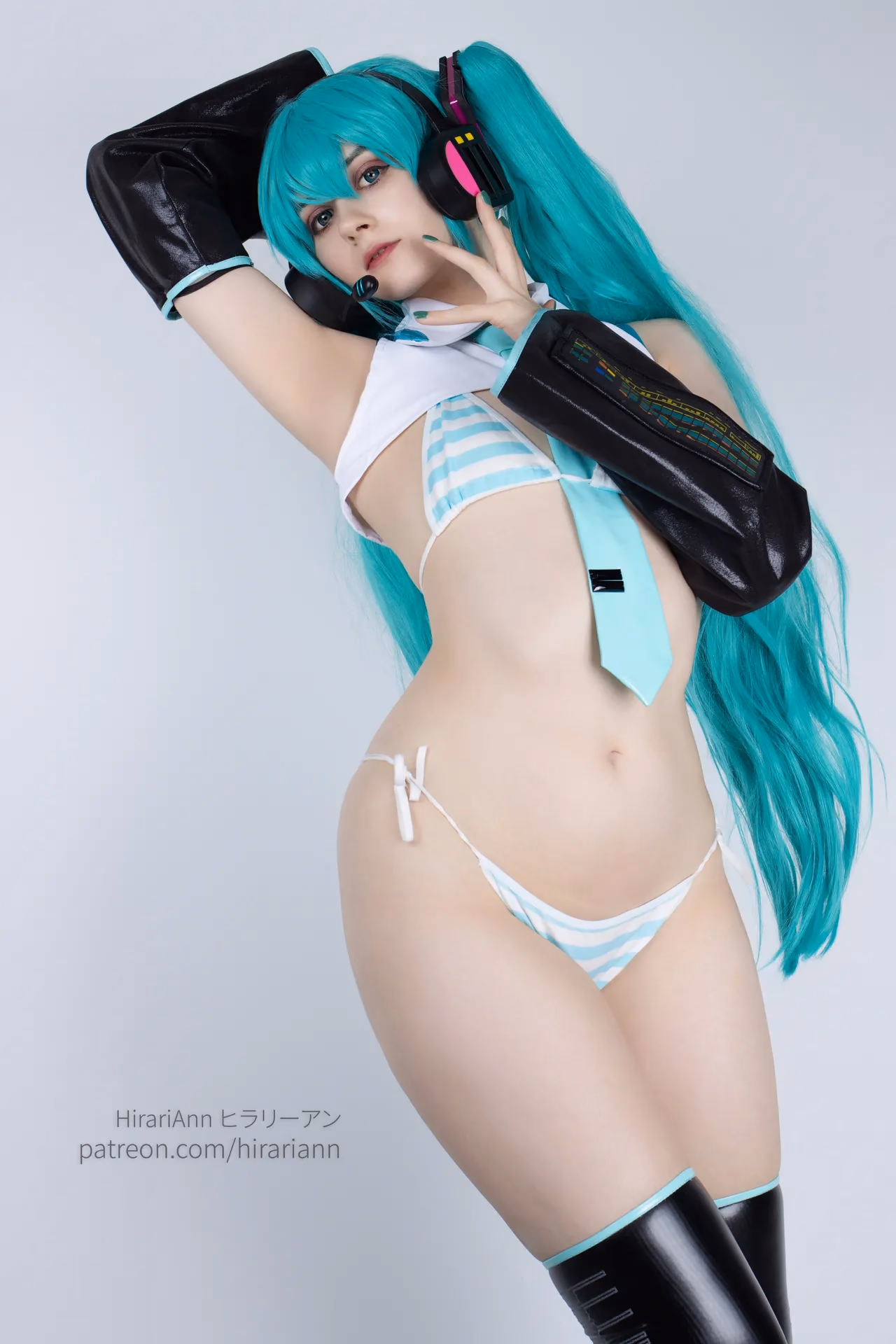 HirariAnn as Hatsune Miku — cosplay photo 85 of 115
