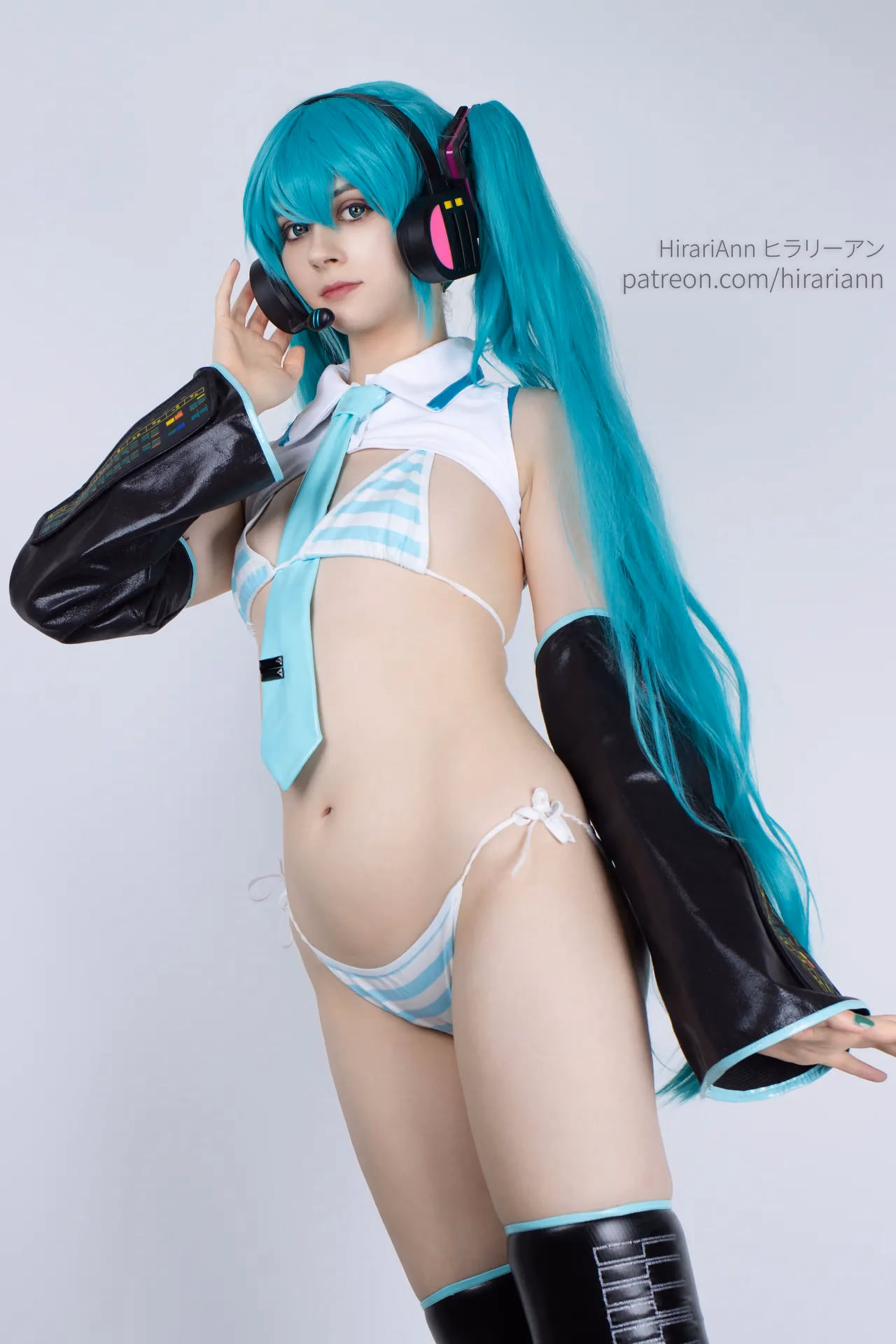 HirariAnn as Hatsune Miku — cosplay photo 89 of 115