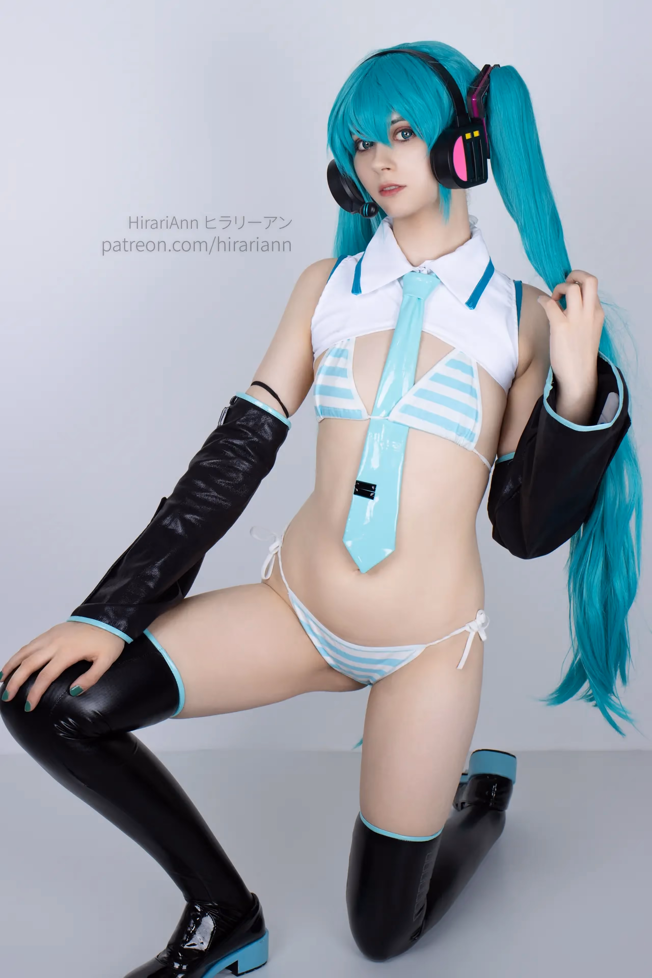 HirariAnn as Hatsune Miku — cosplay photo 95 of 115