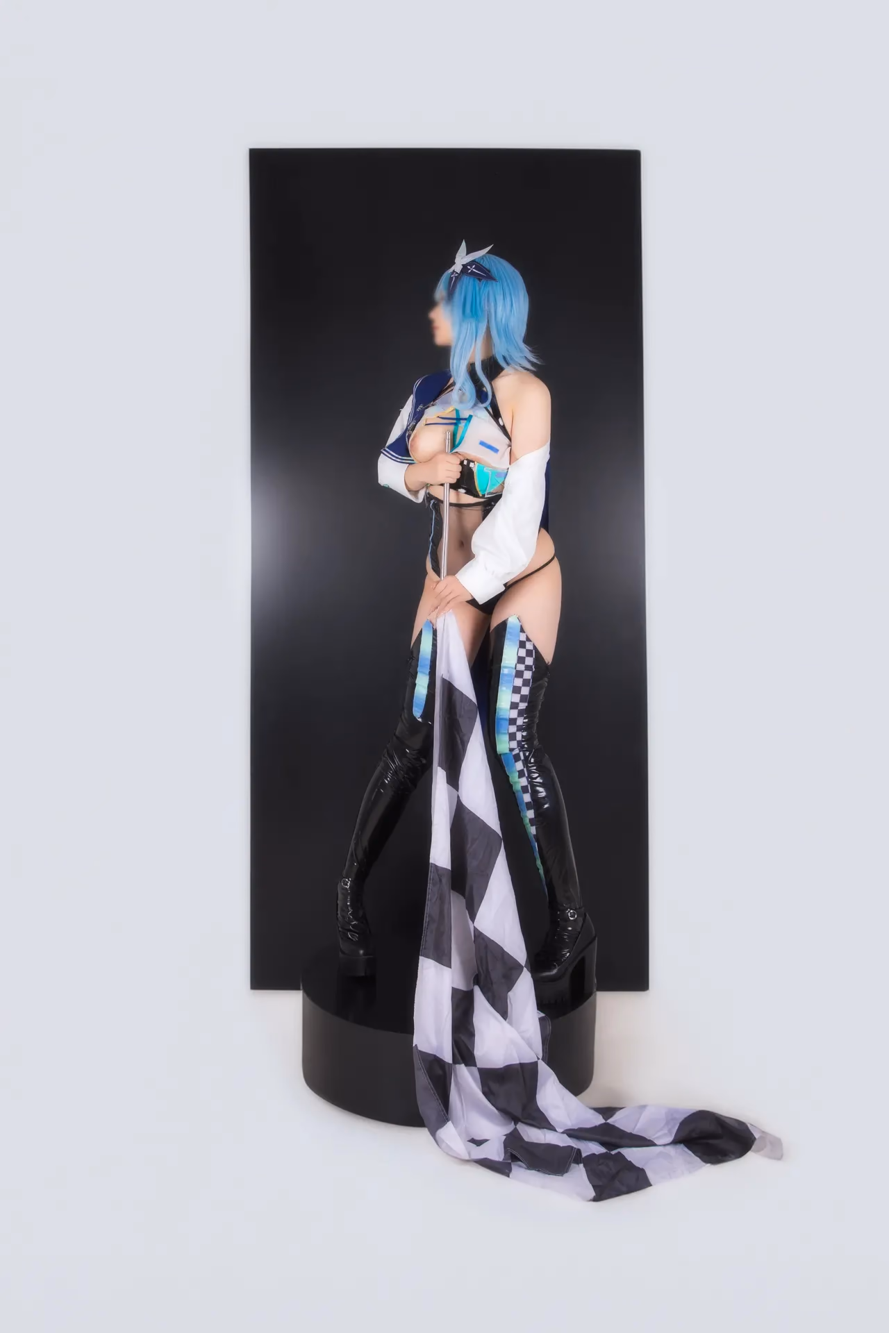 Hokunaimeko as Eula Lawrence — cosplay photo 10 of 99