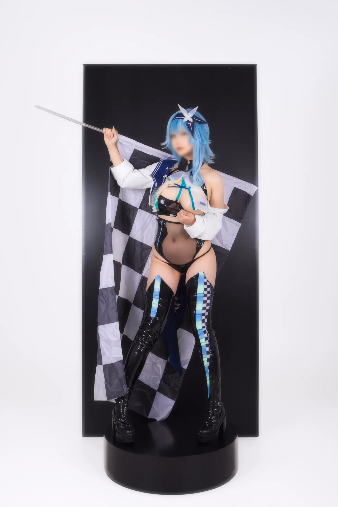 Hokunaimeko as Eula Lawrence — cosplay photo 2 of 99