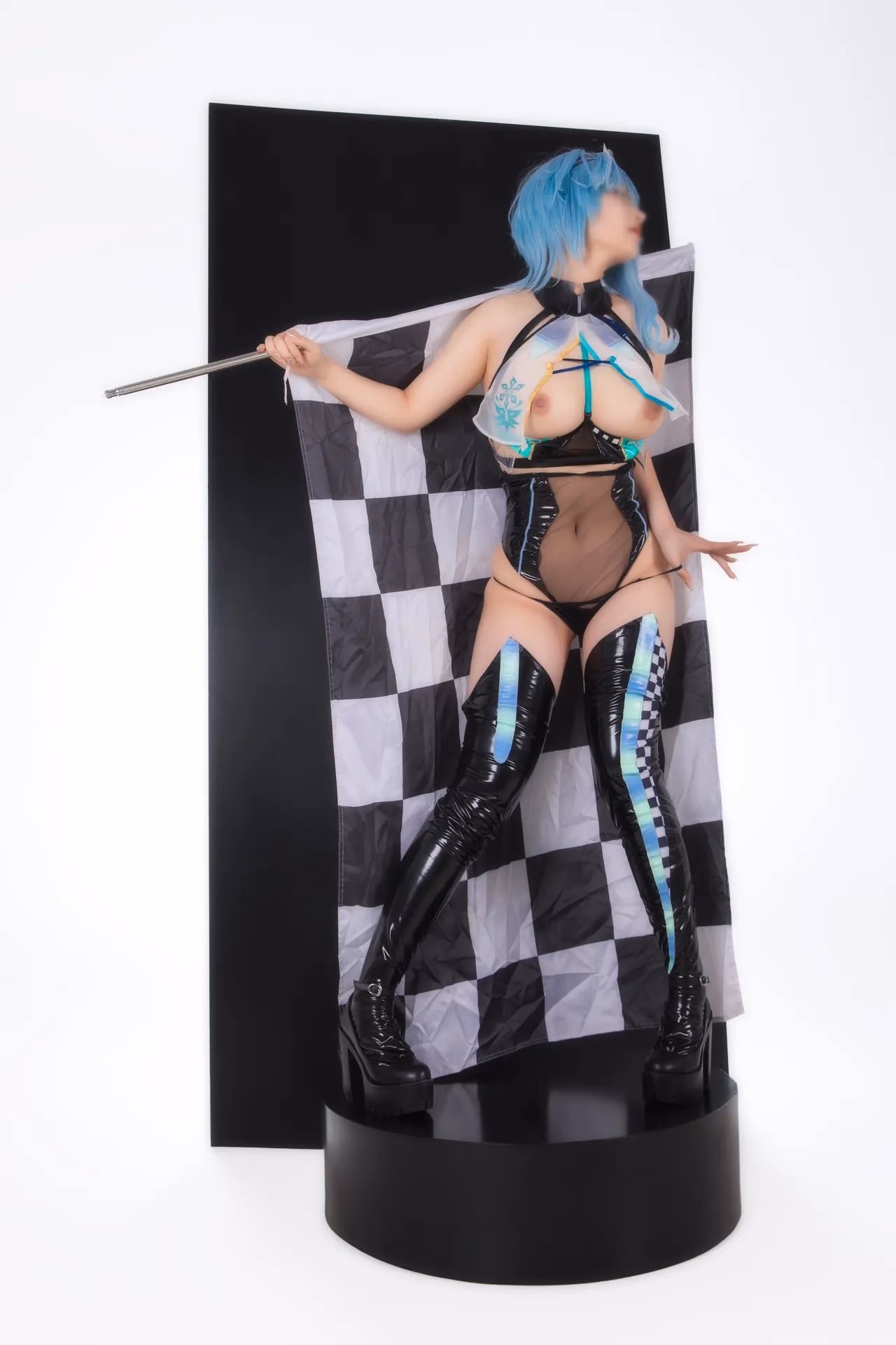 Hokunaimeko as Eula Lawrence — cosplay photo 33 of 99