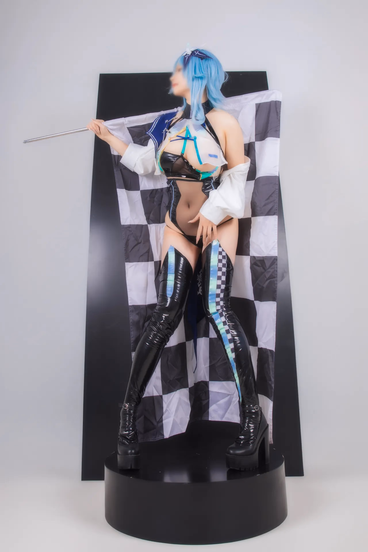 Hokunaimeko as Eula Lawrence — cosplay photo 5 of 99