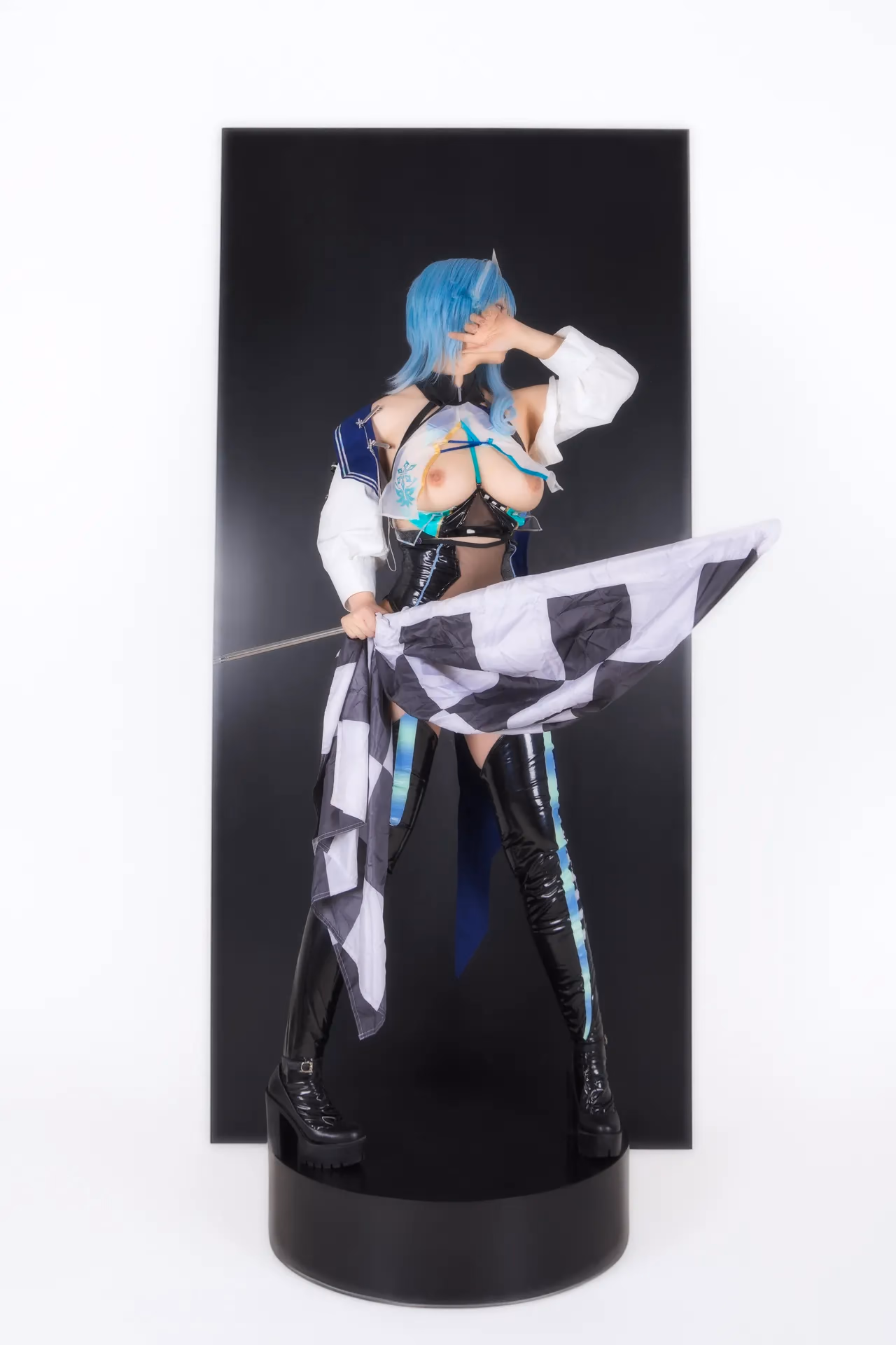 Hokunaimeko as Eula Lawrence — cosplay photo 9 of 99