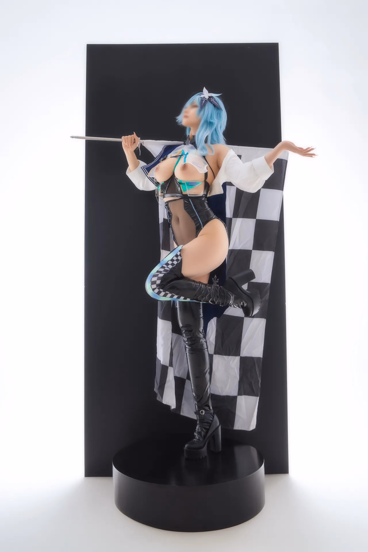 Hokunaimeko as Eula Lawrence — cosplay photo 91 of 99