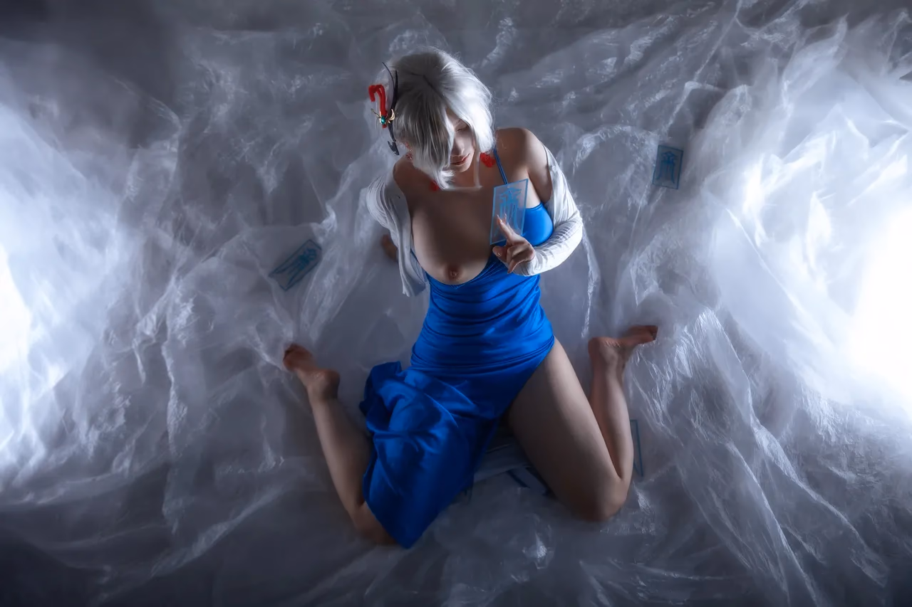 Hokunaimeko as Shenhe — cosplay photo 27 of 65