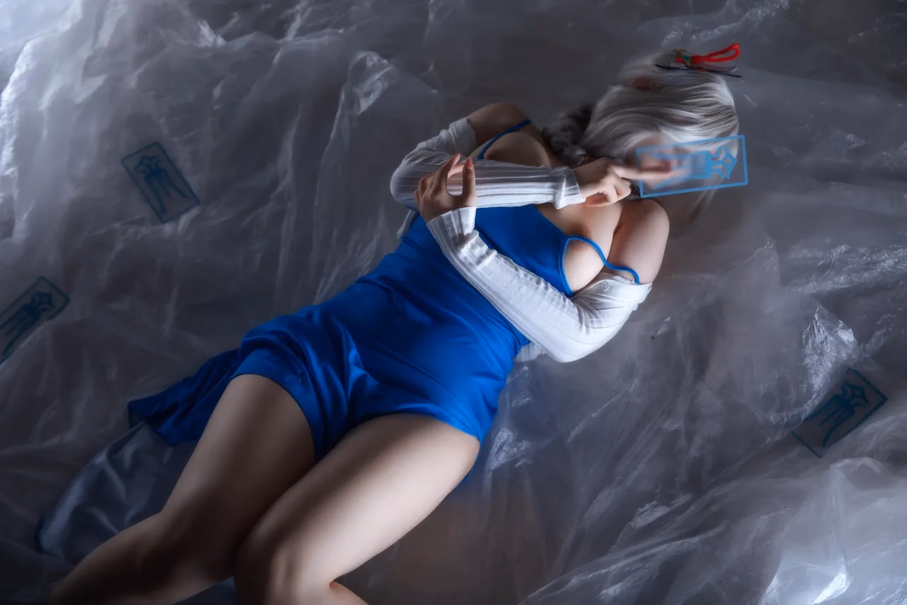 Hokunaimeko as Shenhe — cosplay photo 33 of 65