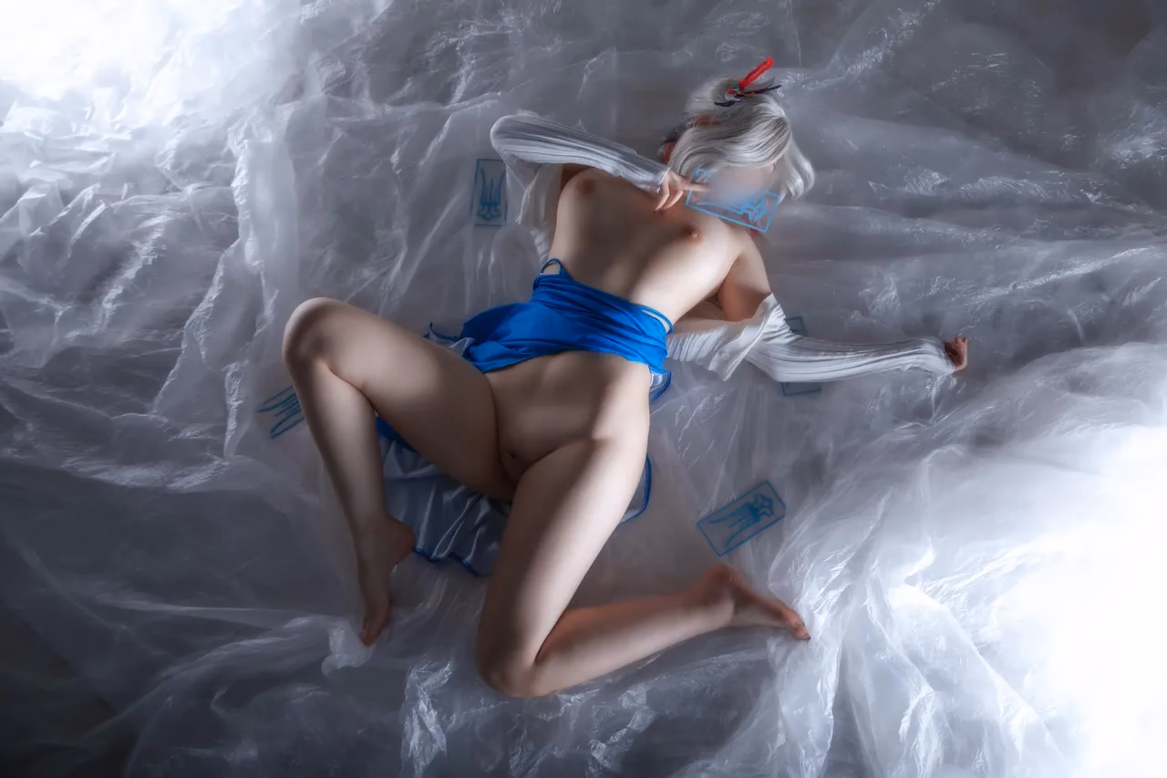 Hokunaimeko as Shenhe — cosplay photo 37 of 65