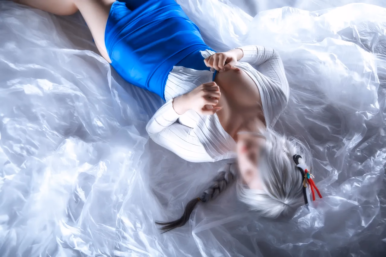 Hokunaimeko as Shenhe — cosplay photo 40 of 65