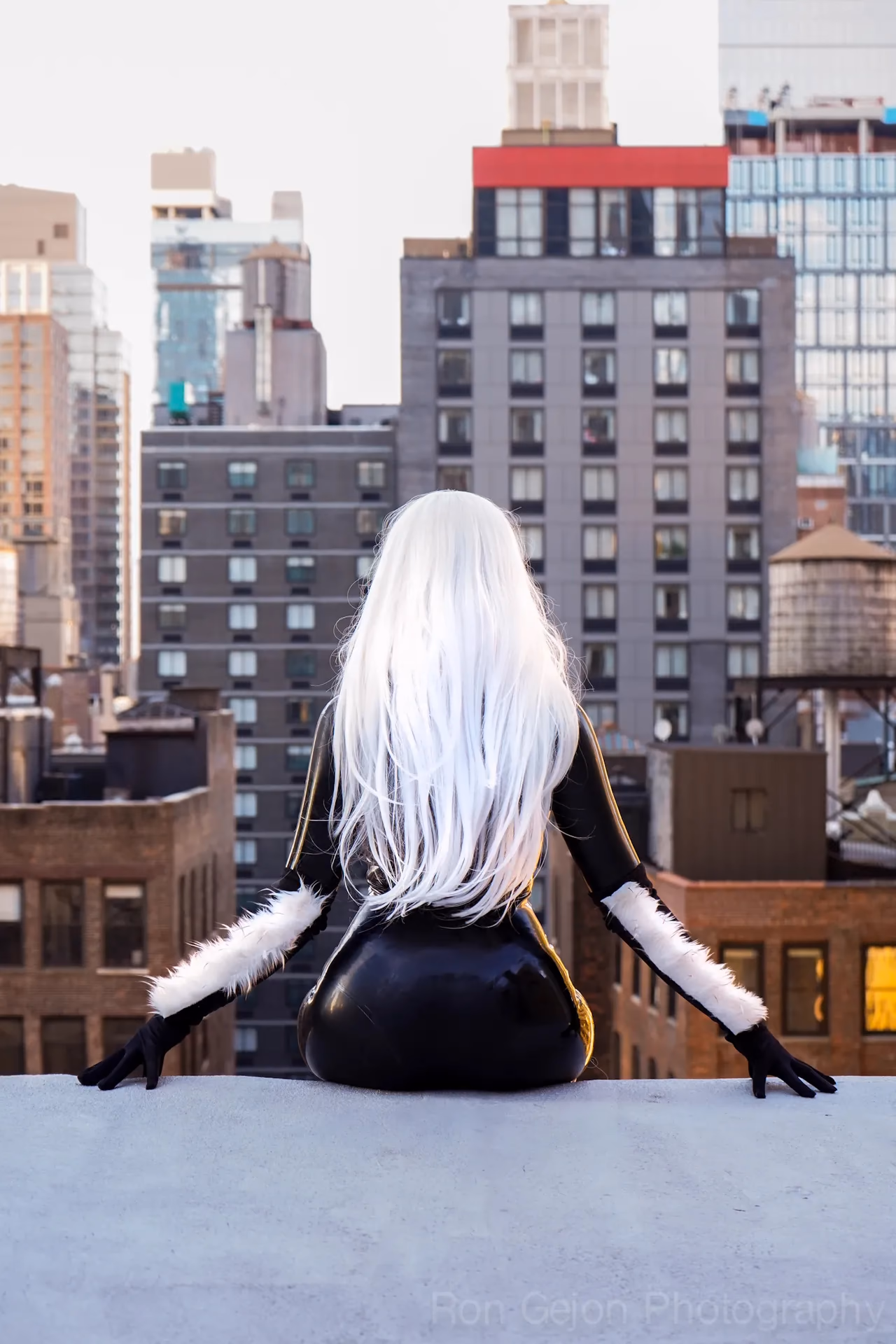 Holly Wolf as Black Cat — cosplay photo 18 of 30