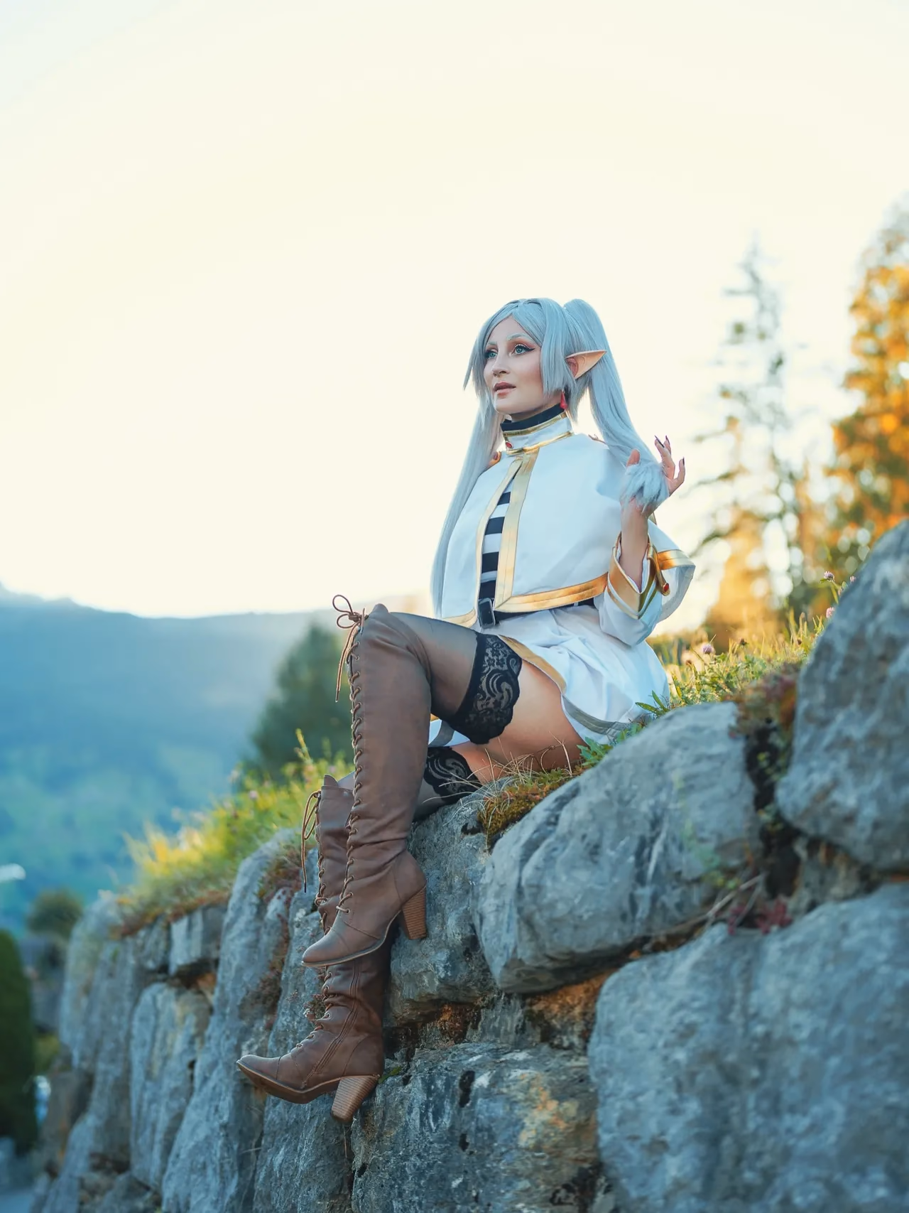 Holly Wolf as Frieren — cosplay photo 10 of 17