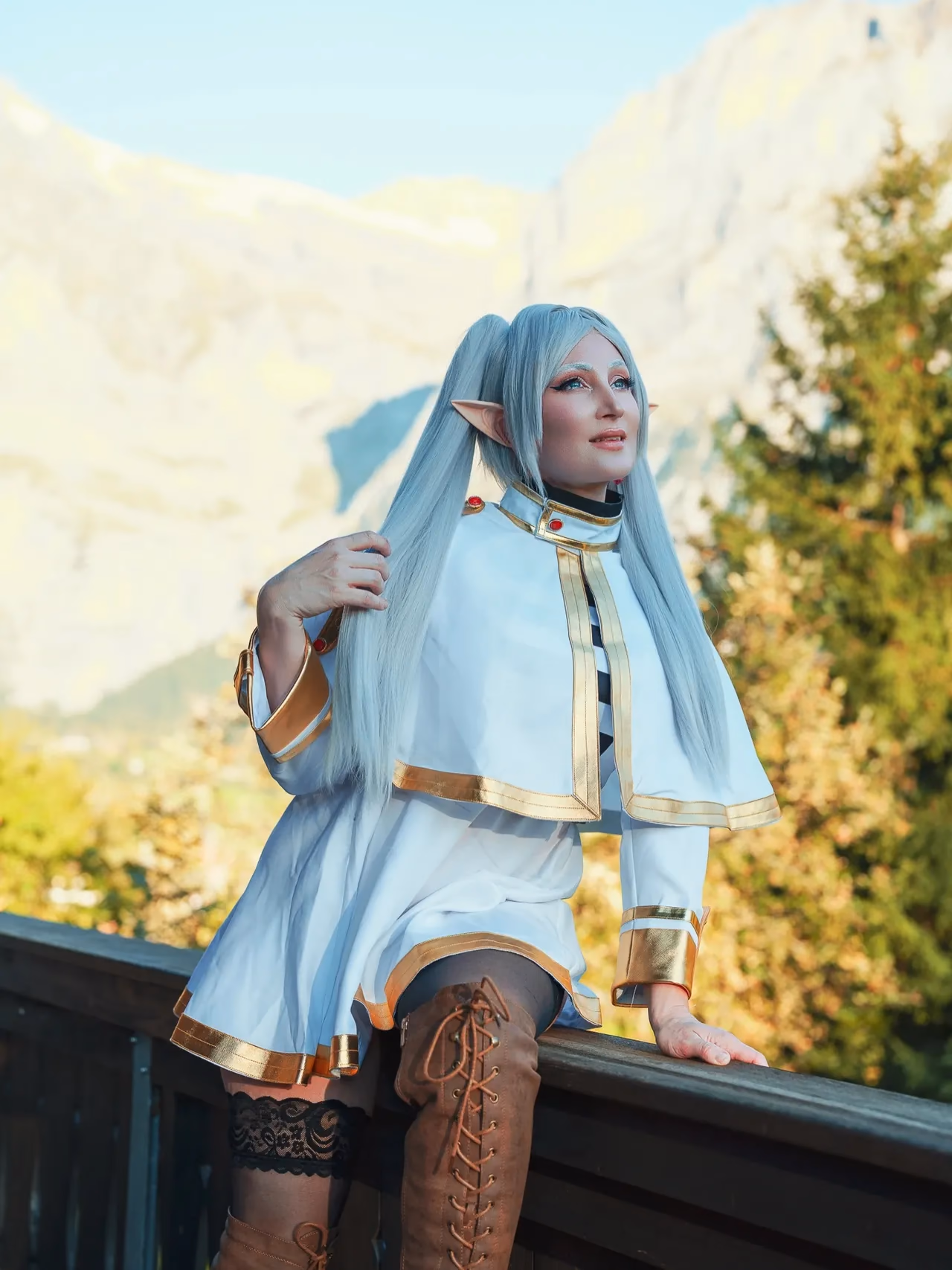 Holly Wolf as Frieren — cosplay photo 14 of 17