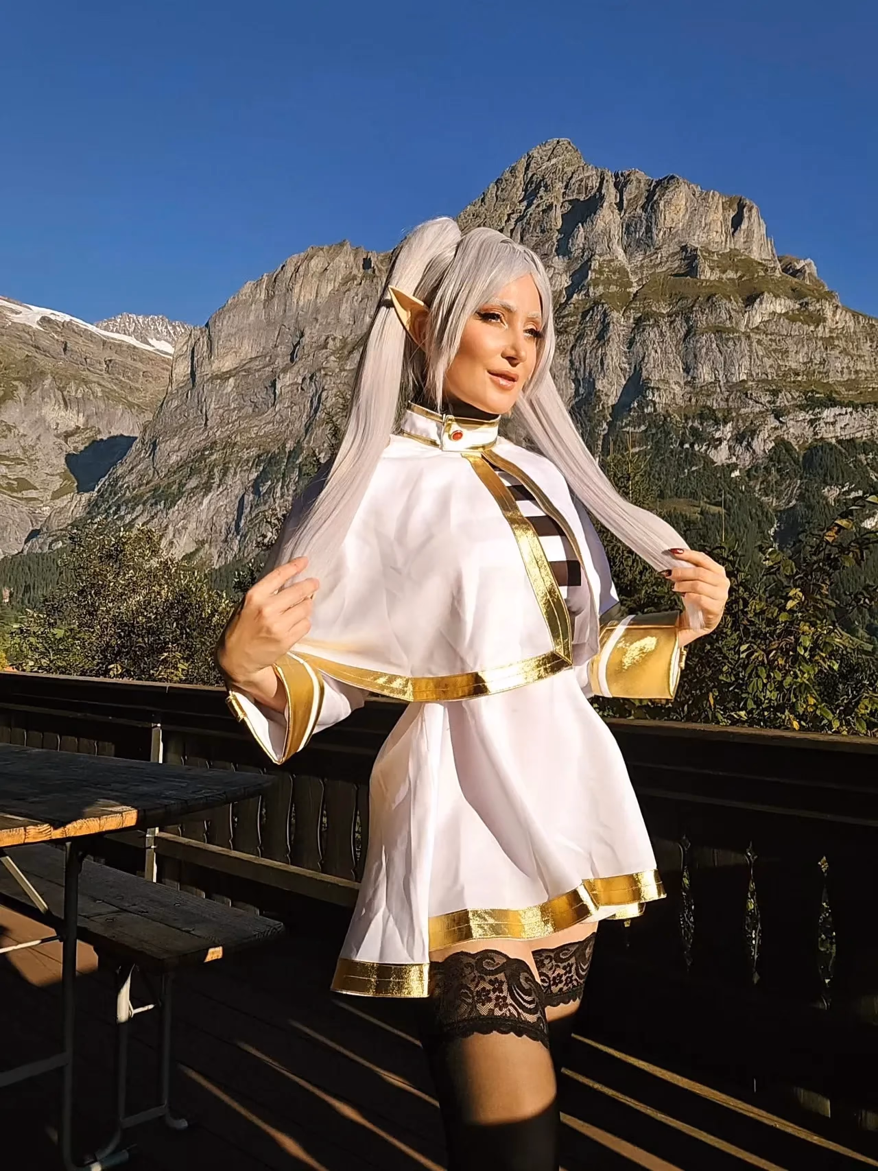 Holly Wolf as Frieren — cosplay photo 15 of 17