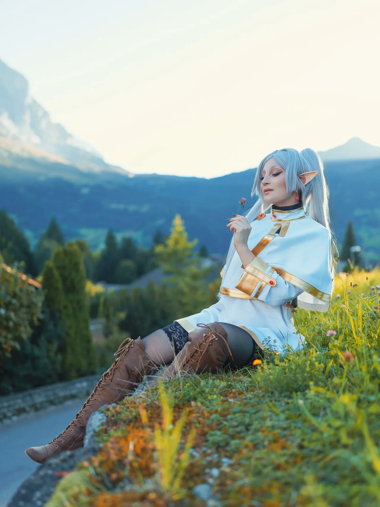 Holly Wolf as Frieren — cosplay photo 8 of 17