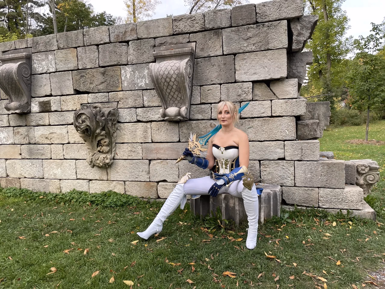 Holly Wolf as Jean Gunnhildr — cosplay photo 33 of 45