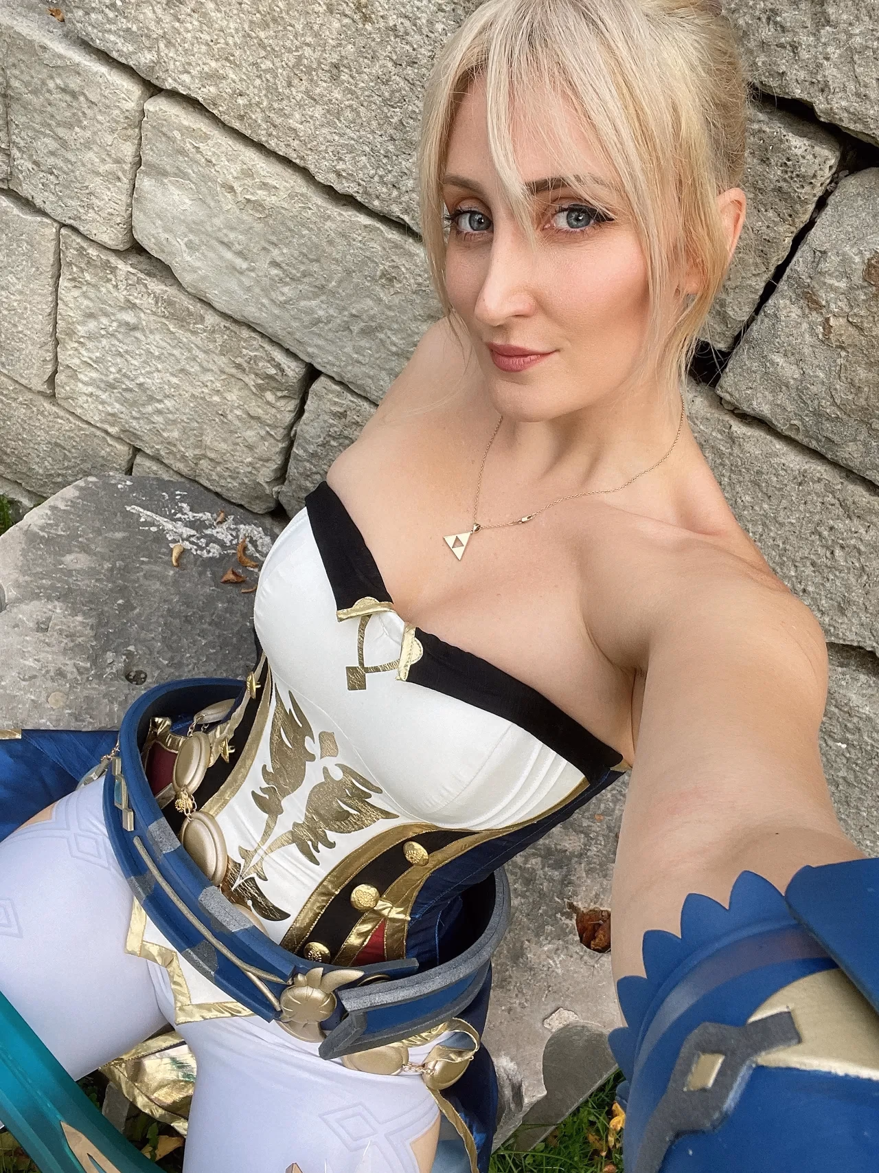 Holly Wolf as Jean Gunnhildr — cosplay photo 39 of 45