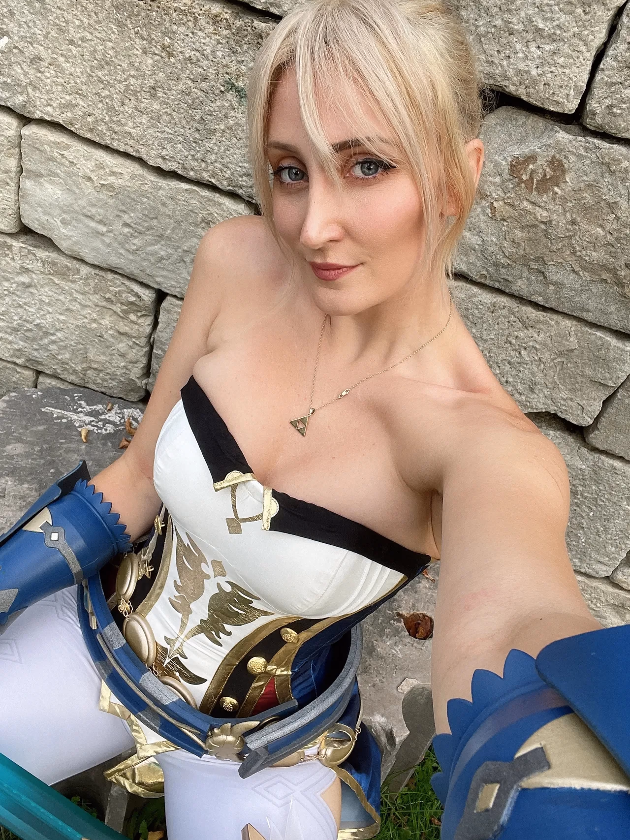 Holly Wolf as Jean Gunnhildr — cosplay photo 40 of 45