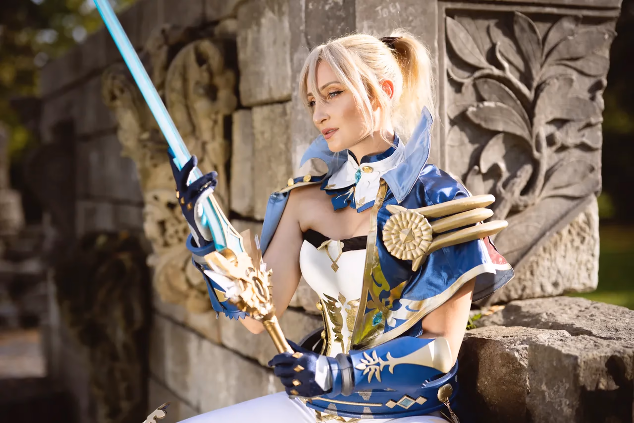Holly Wolf as Jean Gunnhildr — cosplay photo 6 of 45