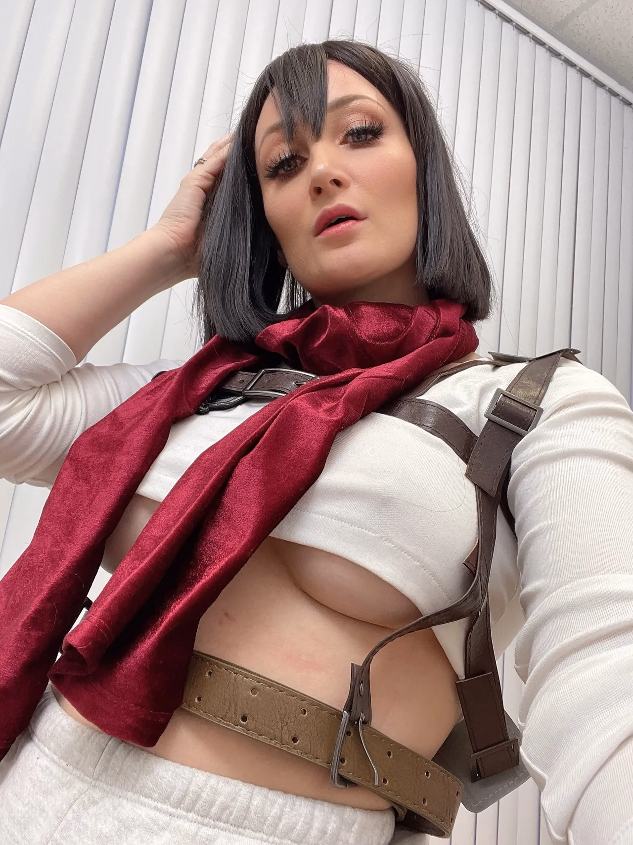 Holly Wolf as Mikasa Ackerman — cosplay photo 9 of 15