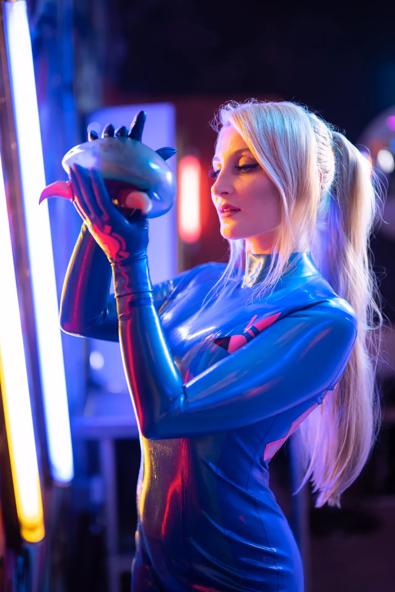 Holly Wolf as Samus Aran — cosplay photo 12 of 25