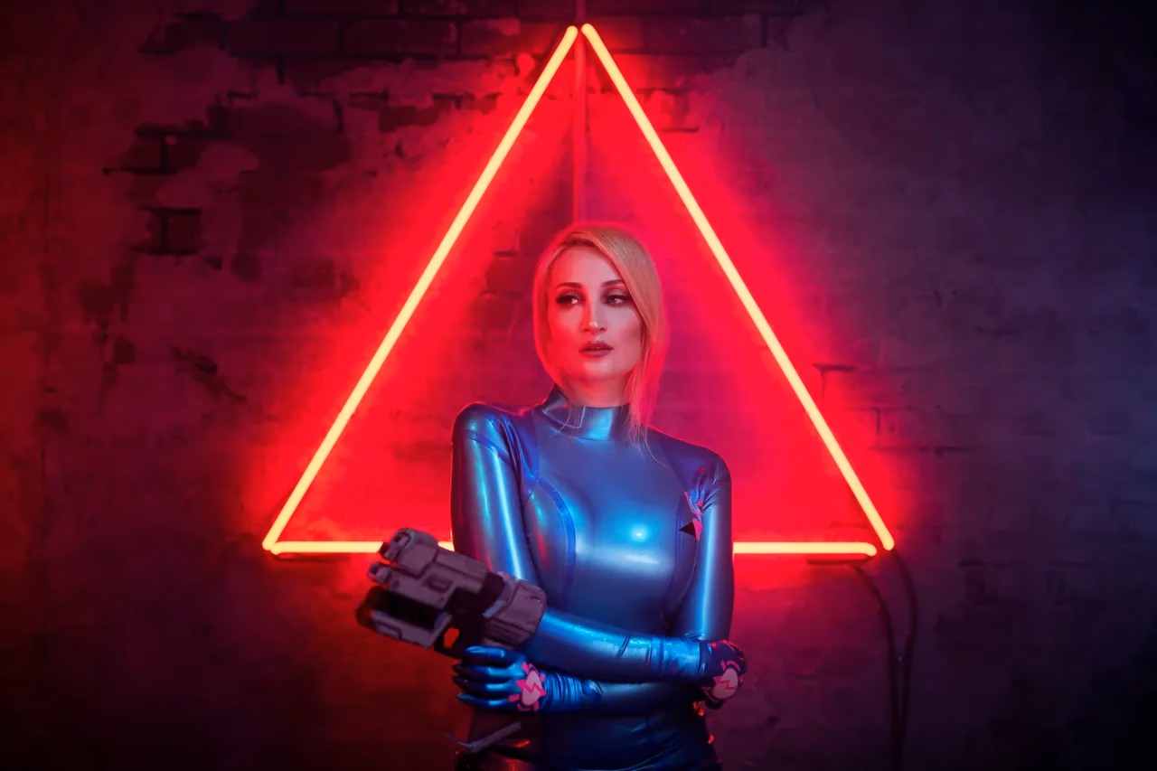 Holly Wolf as Samus Aran — cosplay photo 9 of 25